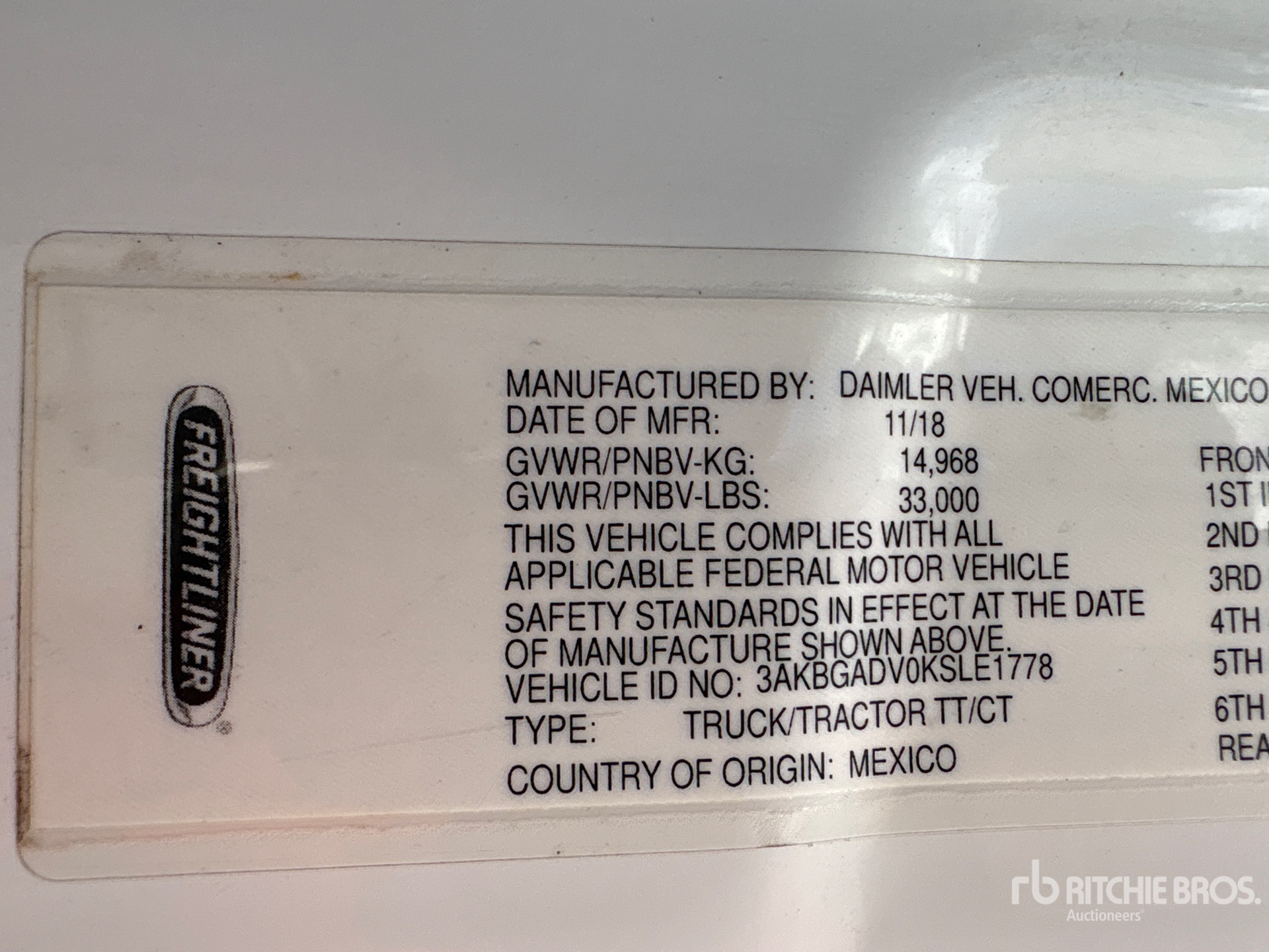 2019 Freightliner CASCADIA 113