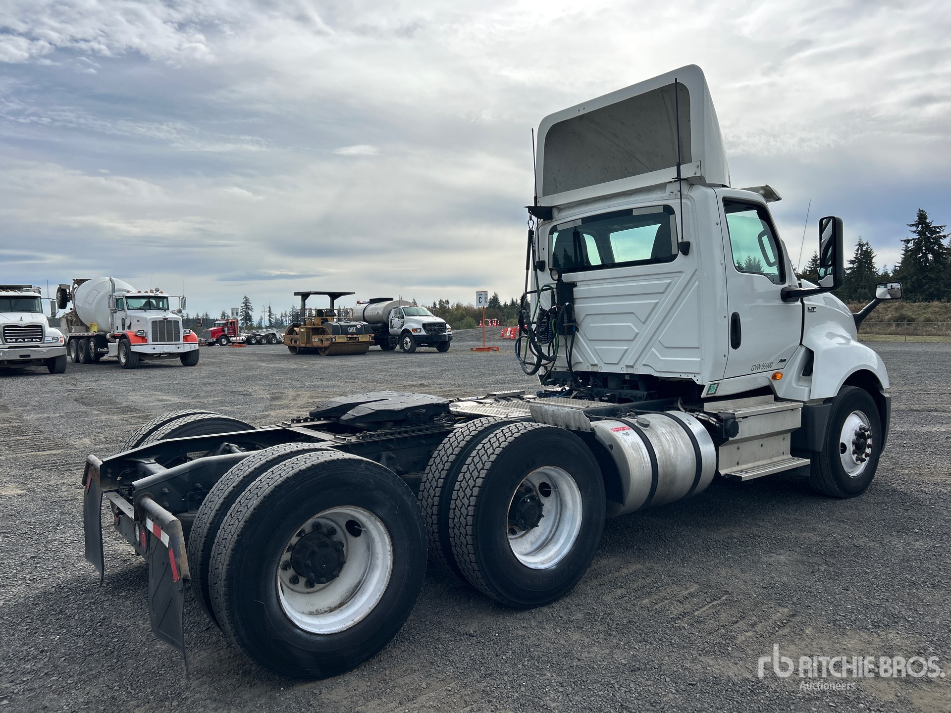 2019 International LT625