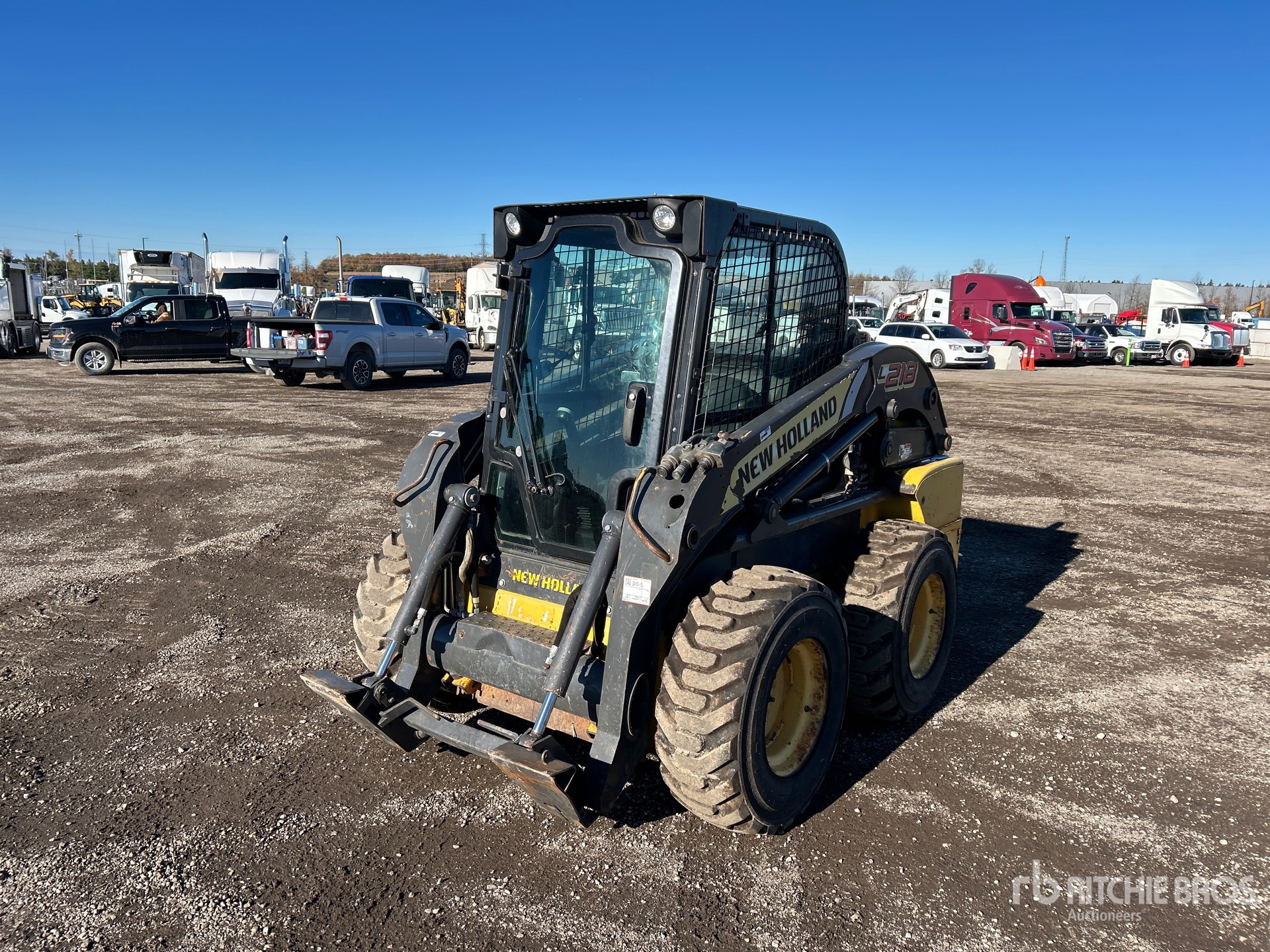 Photo of 2013 New Holland L218