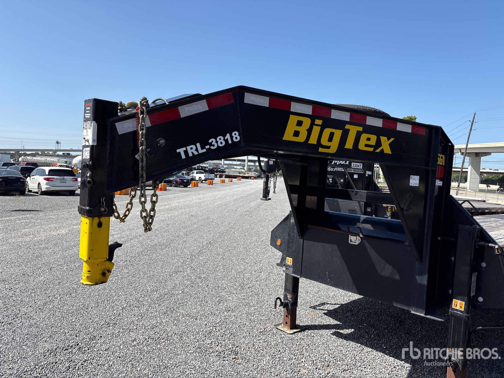 2024 Big Tex 25GN-40D5A-MRBK