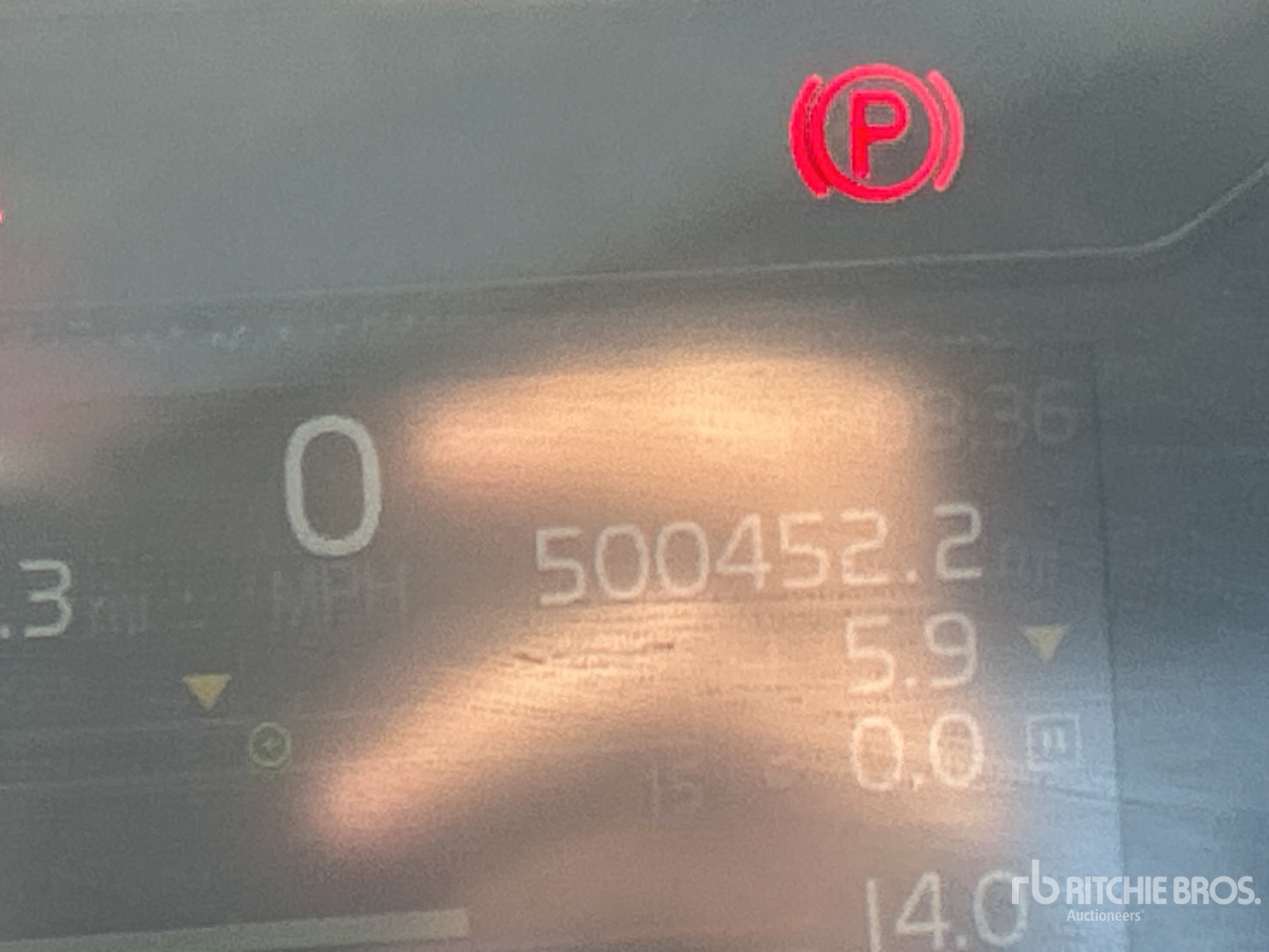 2020 Volvo VNR