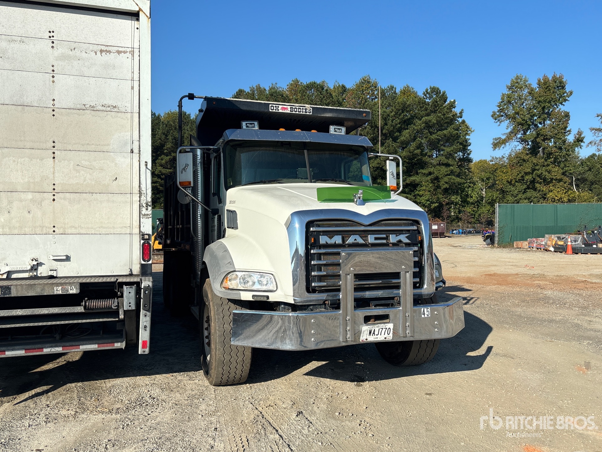 2018 Mack GU813