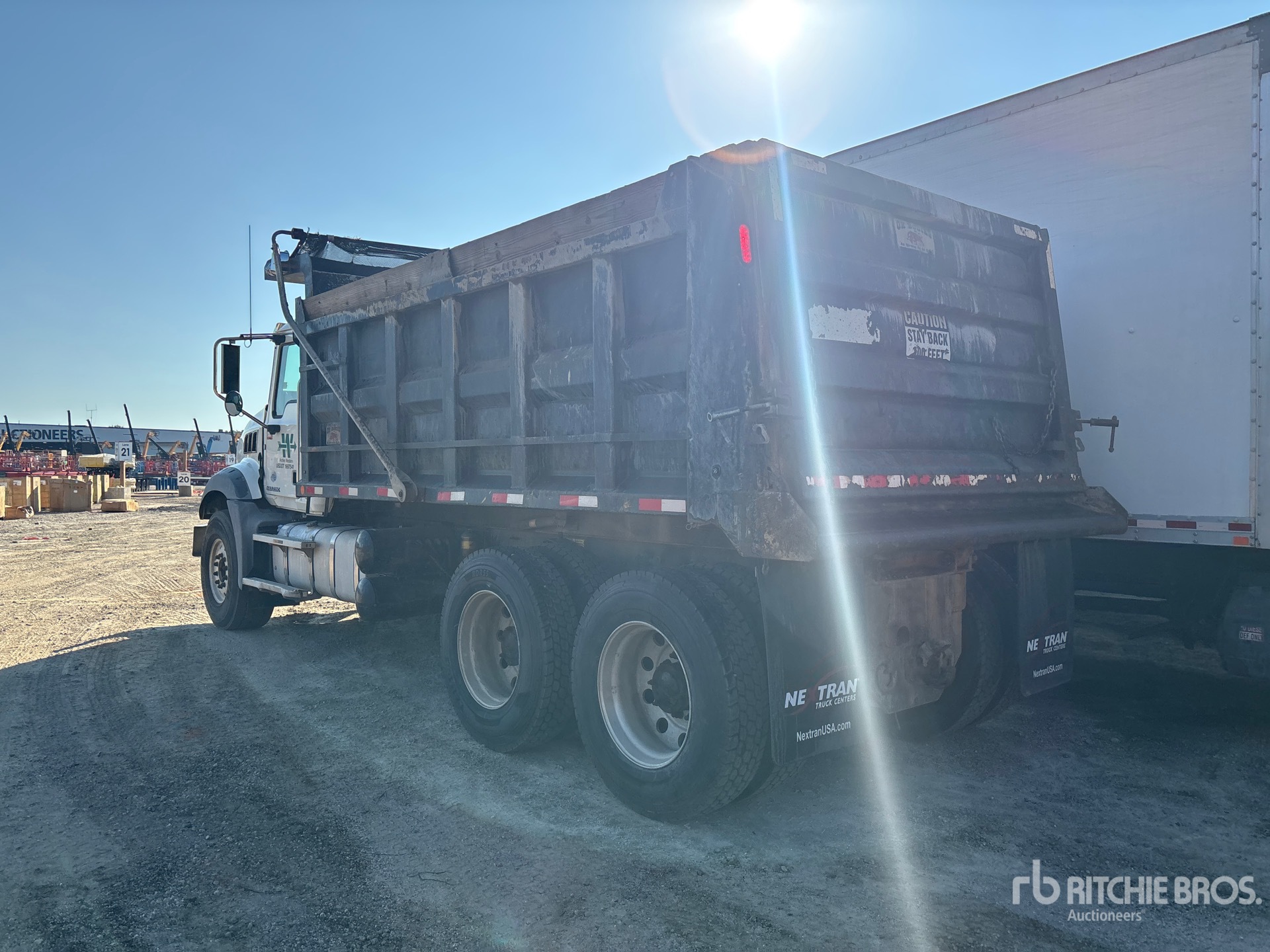 2018 Mack GU813