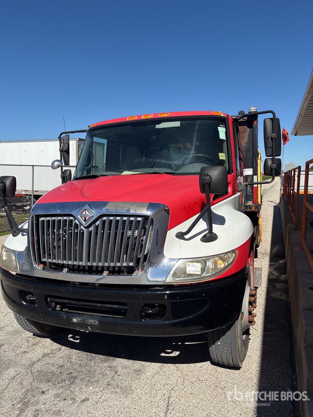 2004 International 4400