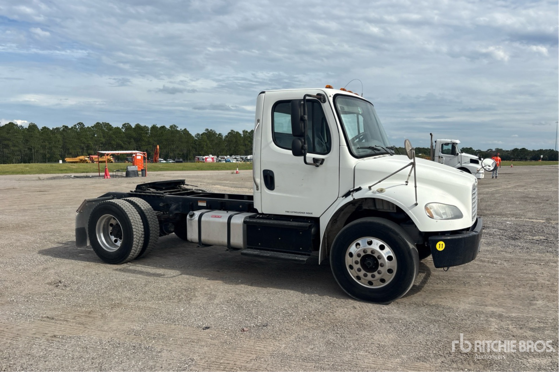 2014 Freightliner M2 106