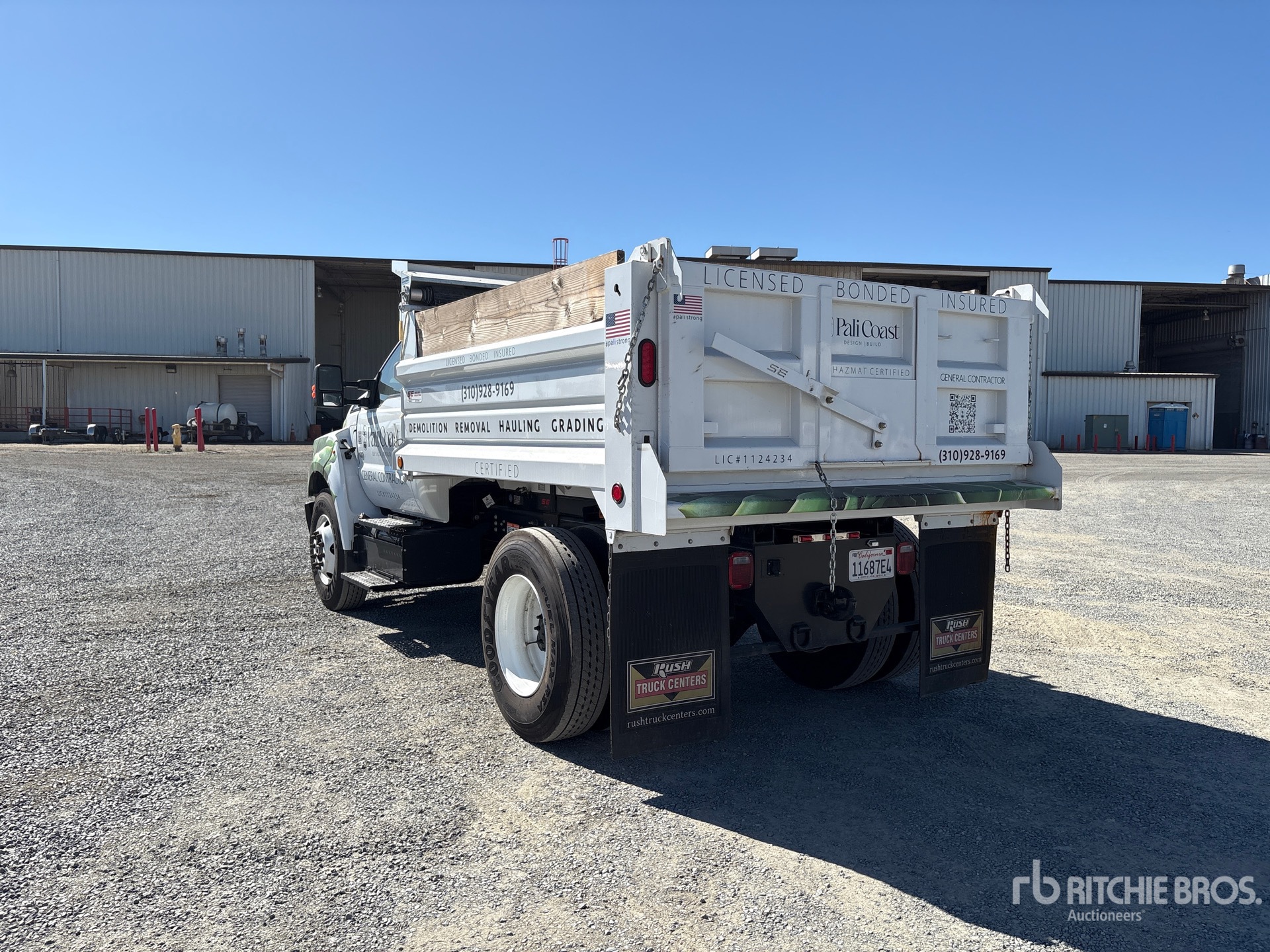 2025 Ford F-750