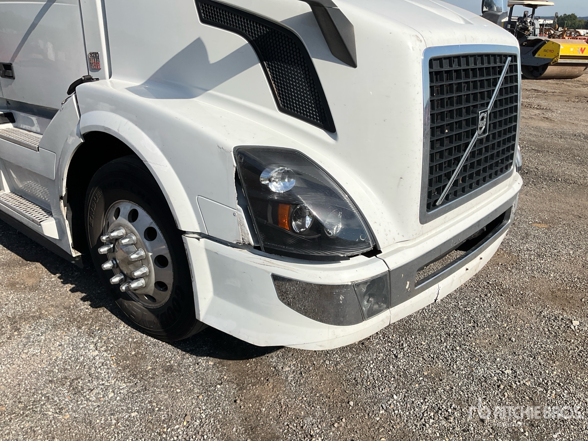 2017 Volvo VNL