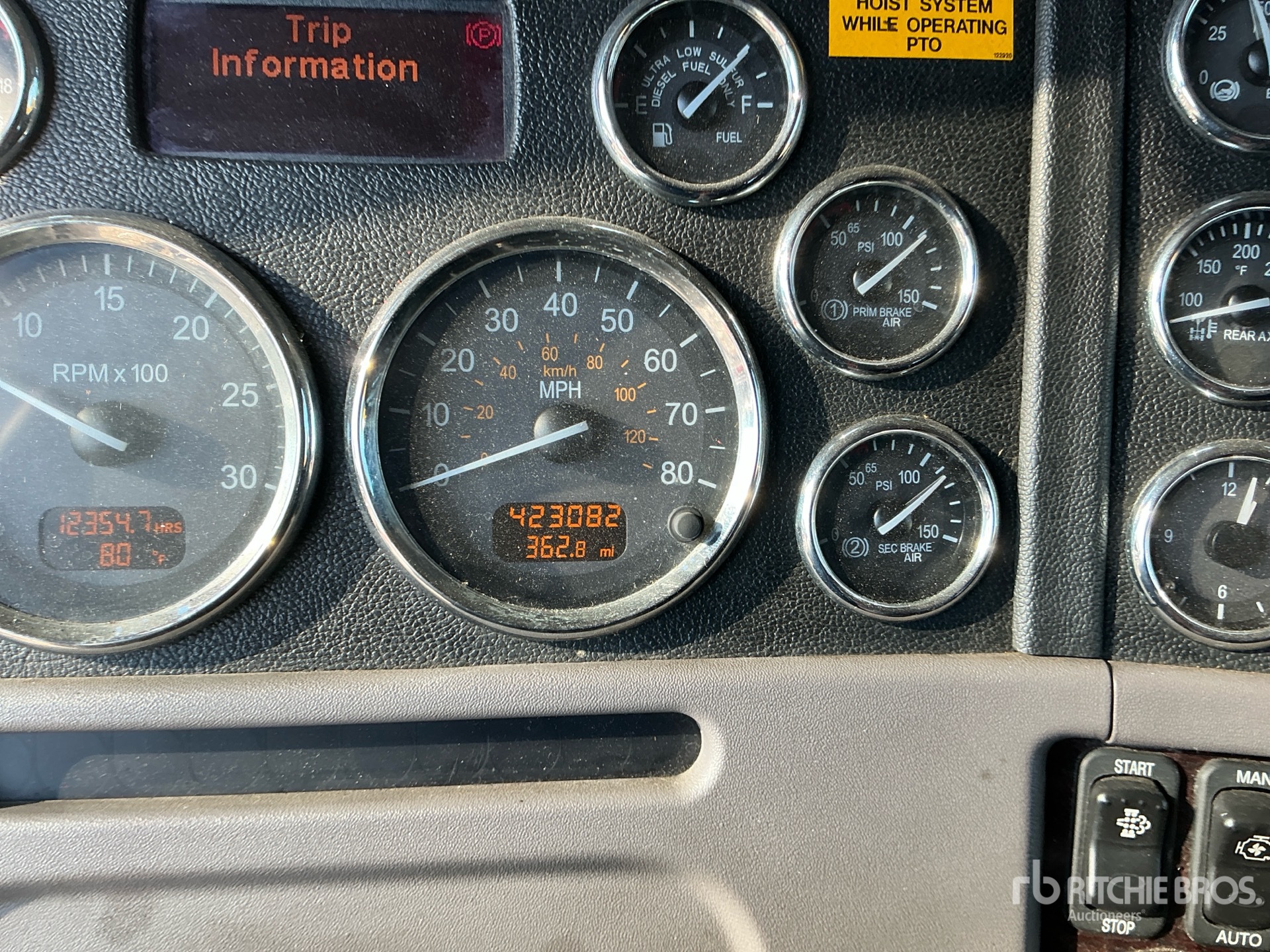 2018 Peterbilt 389