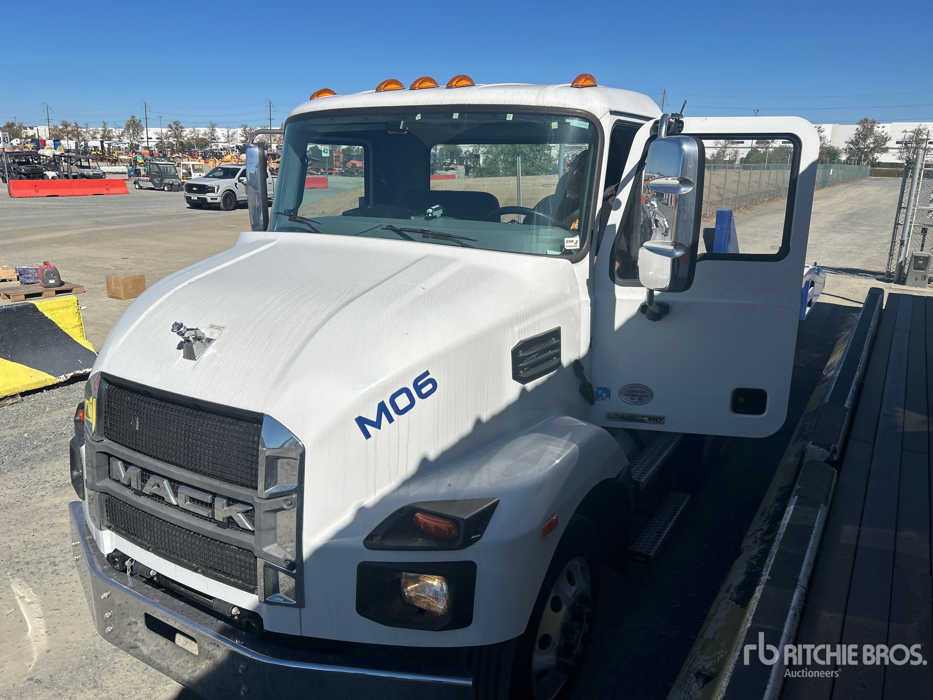 2024 Mack MD 4X2