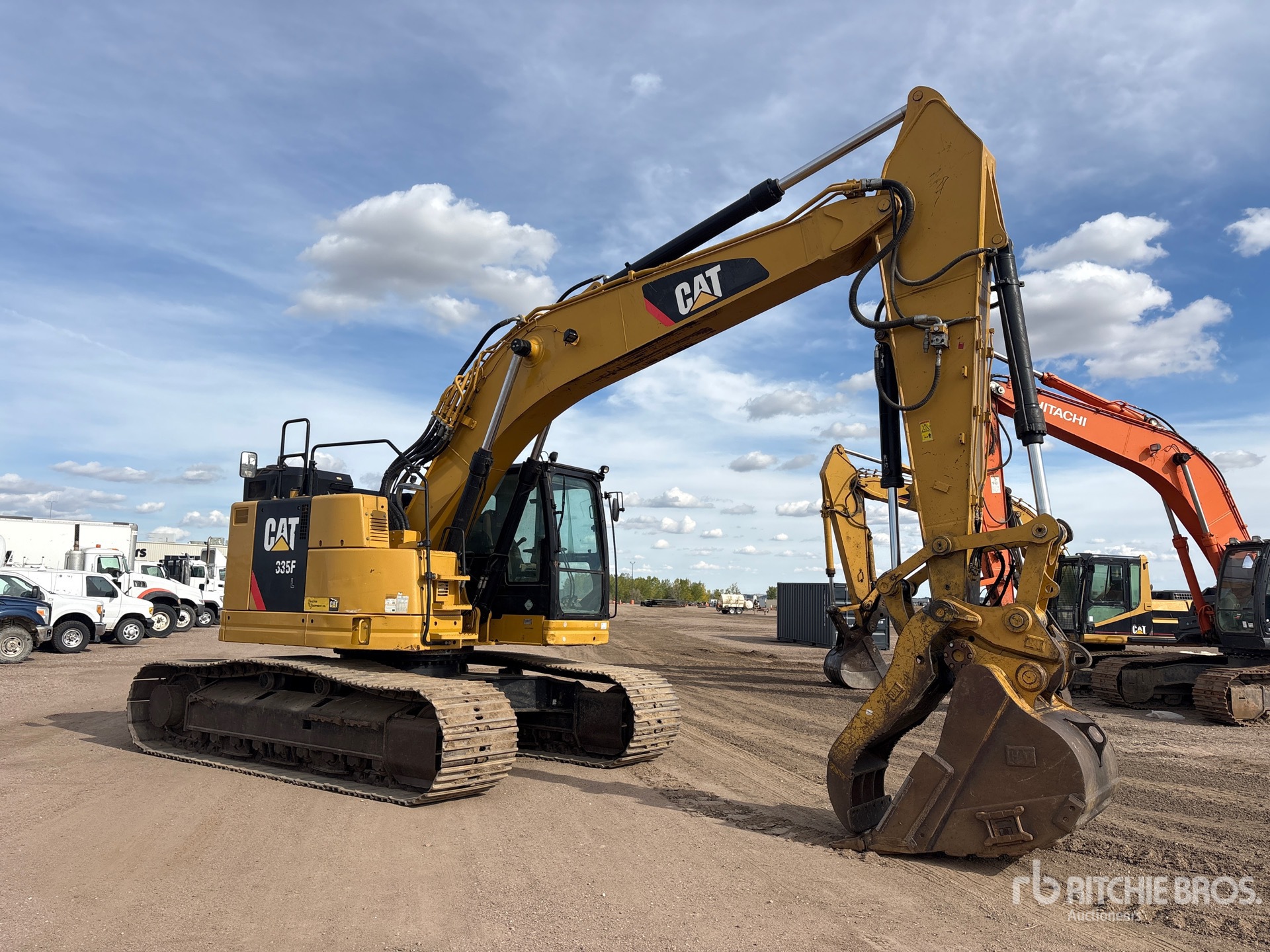 2016 Caterpillar 335F L CR