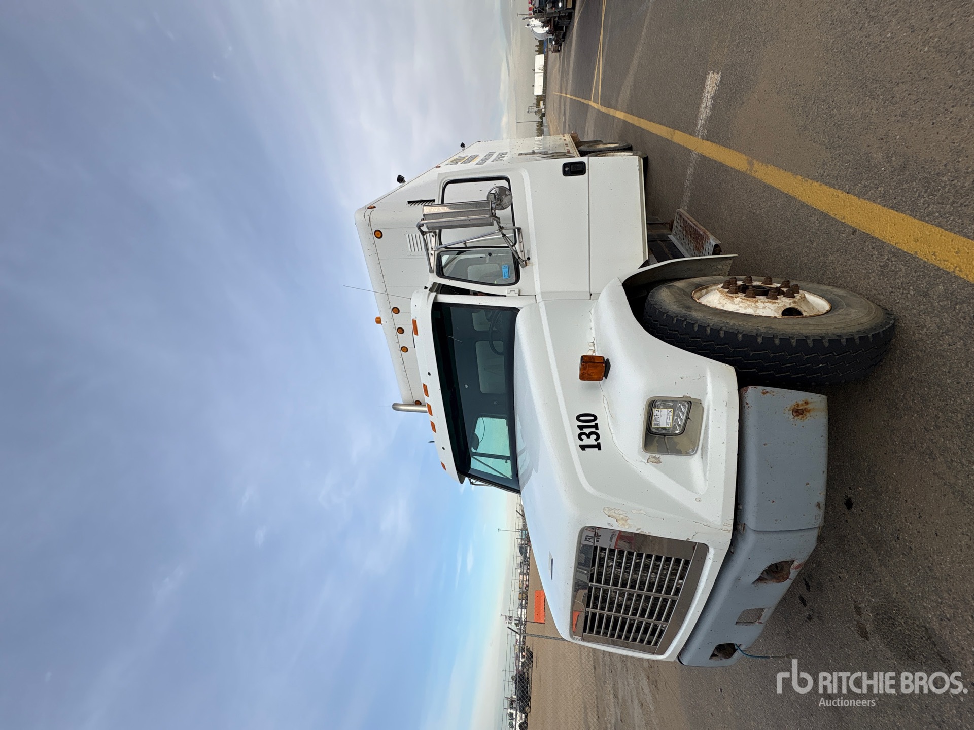 1998 Freightliner FL80