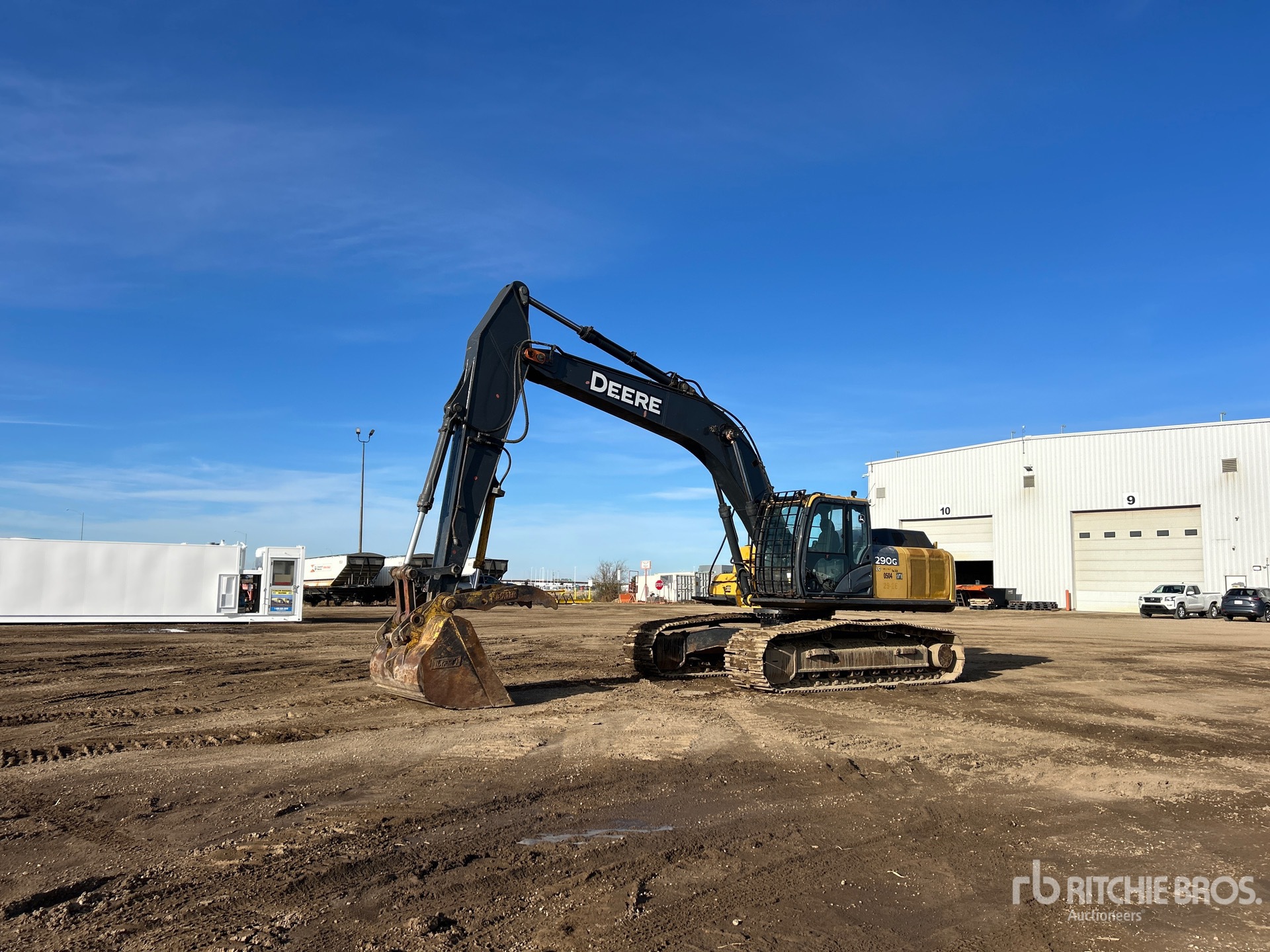 2011 John Deere 290GLC