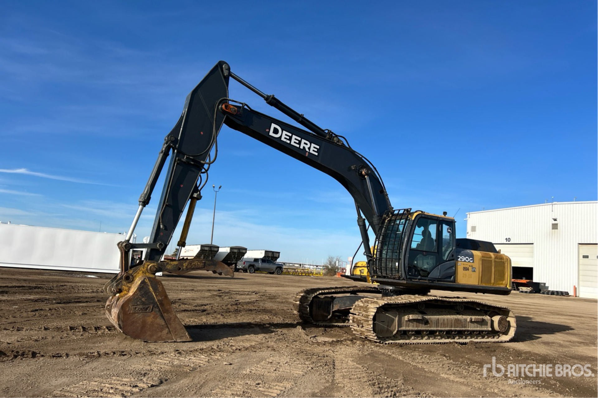 2011 John Deere 290GLC