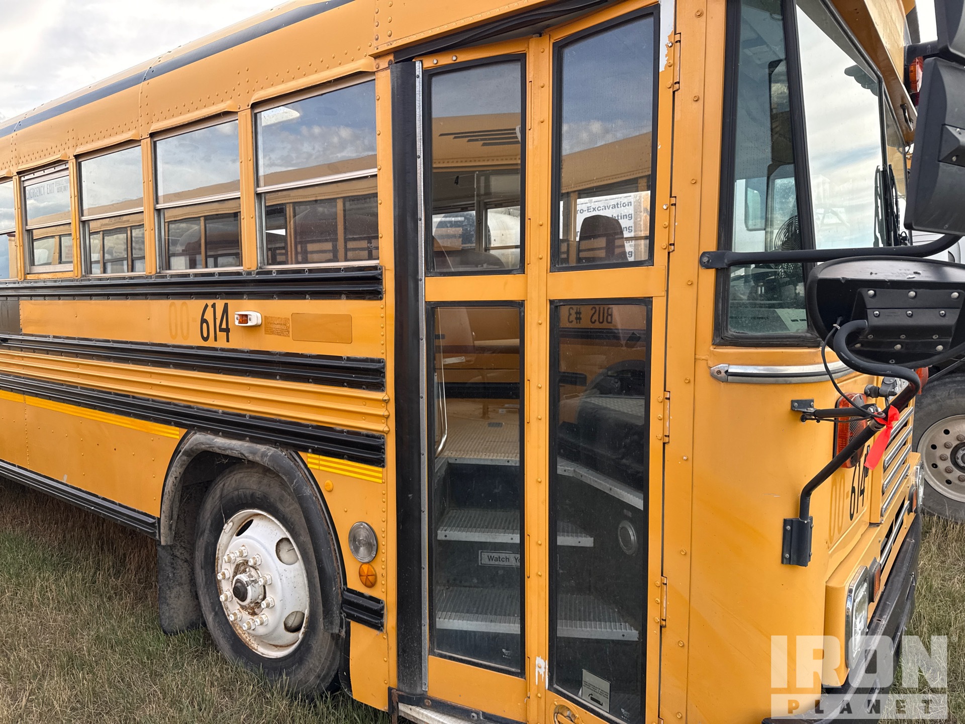 2000 Bluebird 4X2 37-SEAT SCHOOL