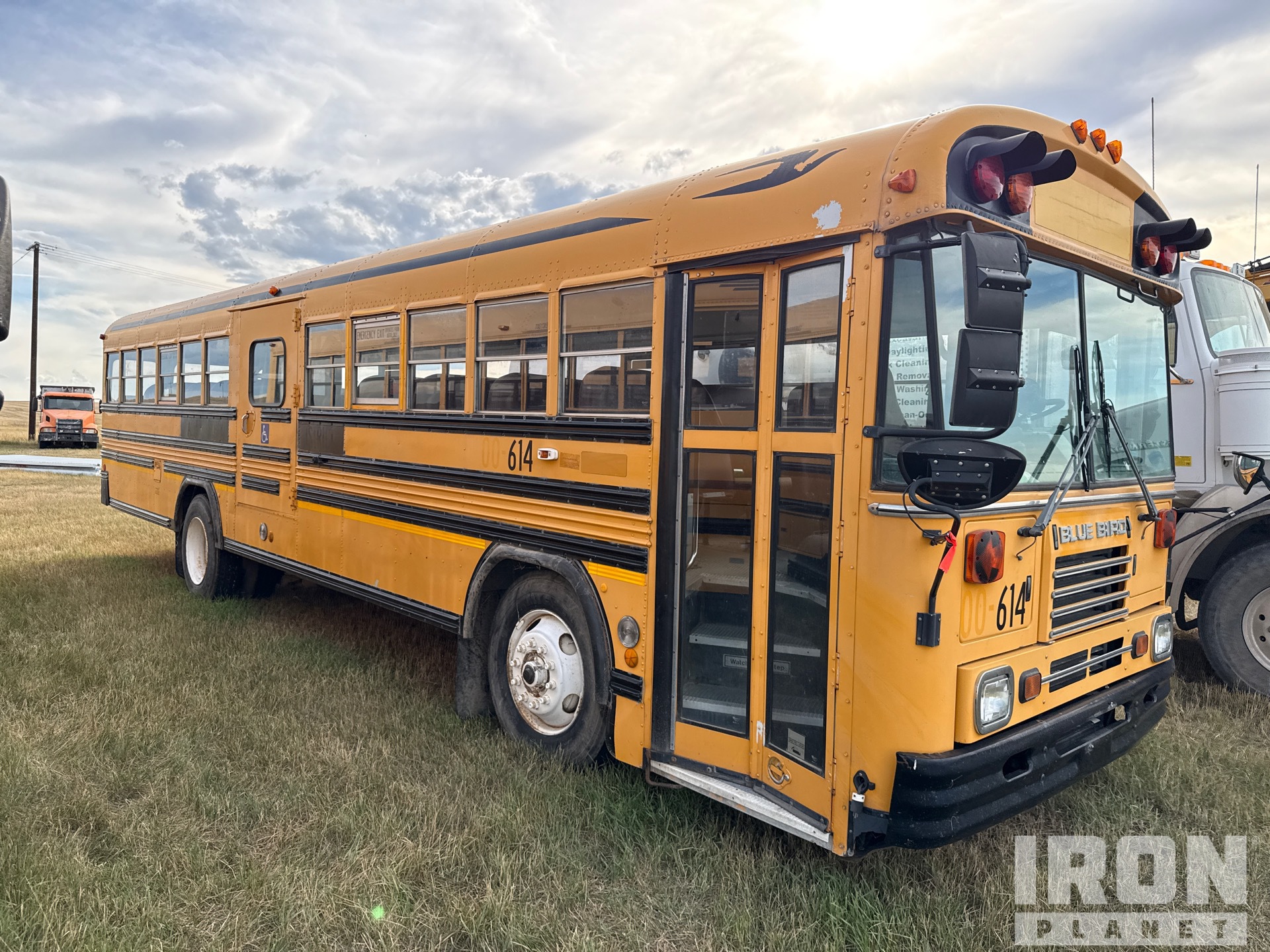 2000 Bluebird 4X2 37-SEAT SCHOOL
