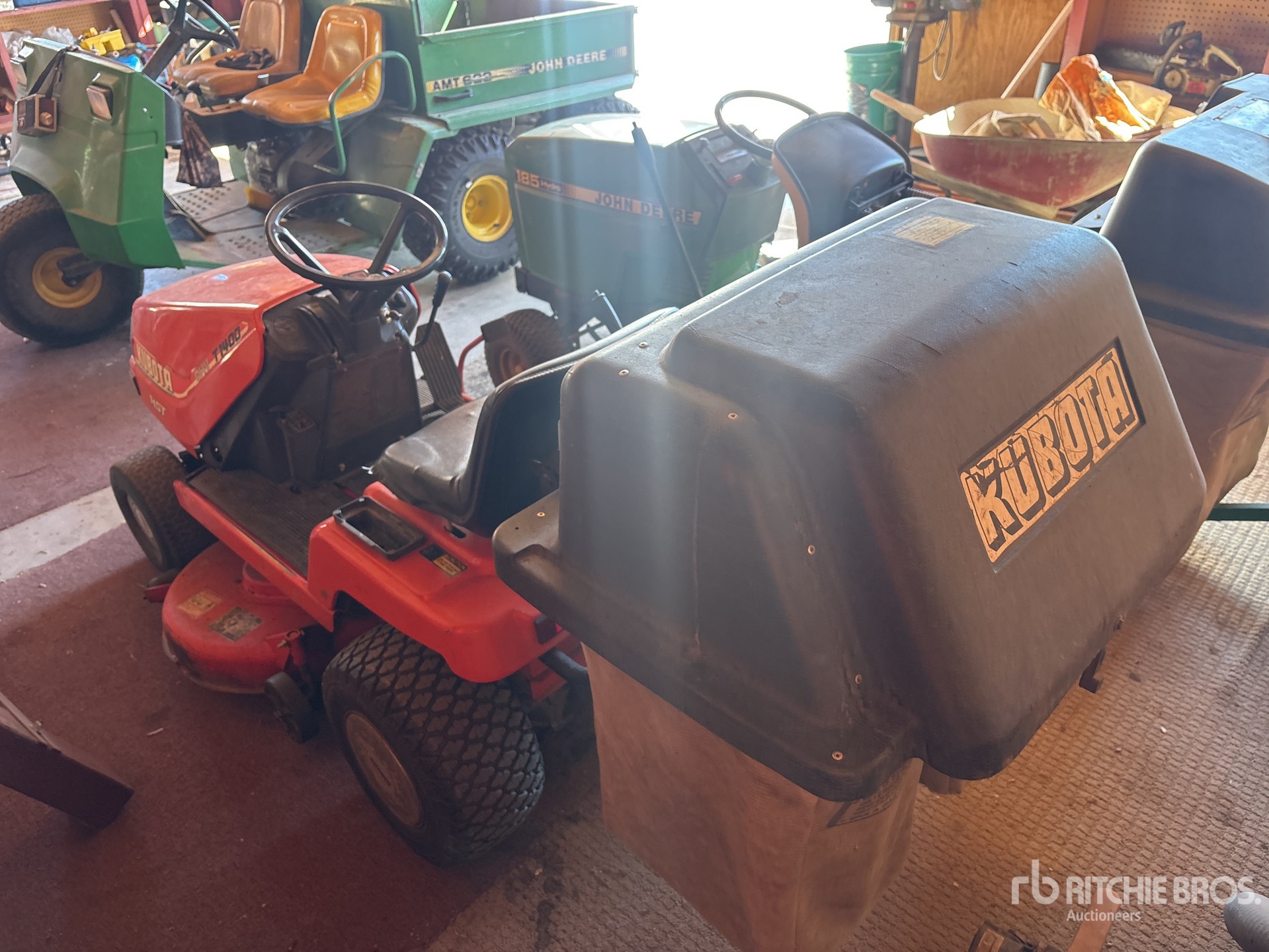 Kubota T1400H
