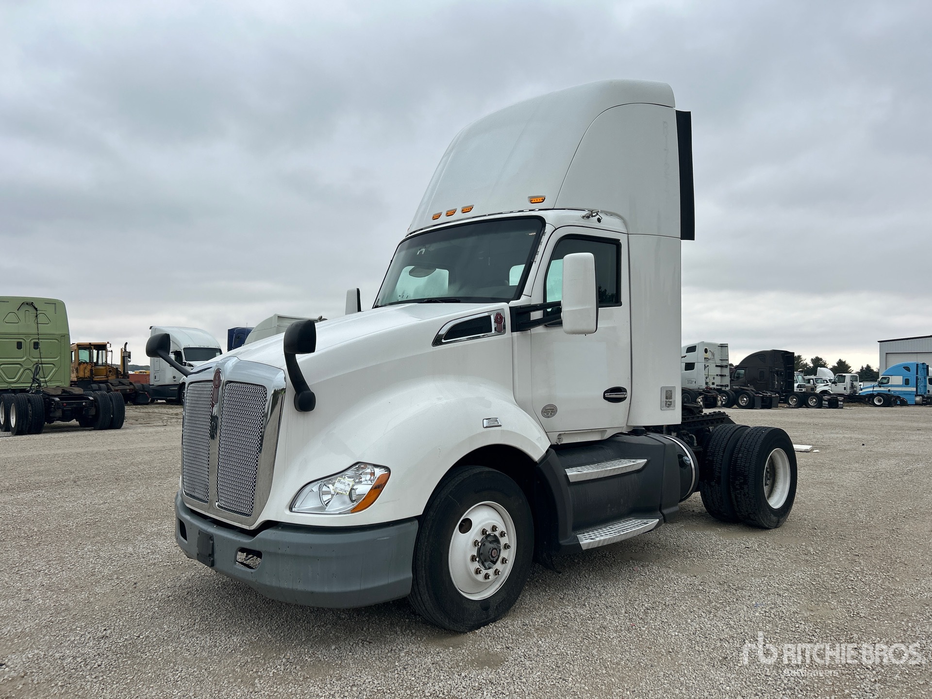 Photo of 2016 Kenworth T680