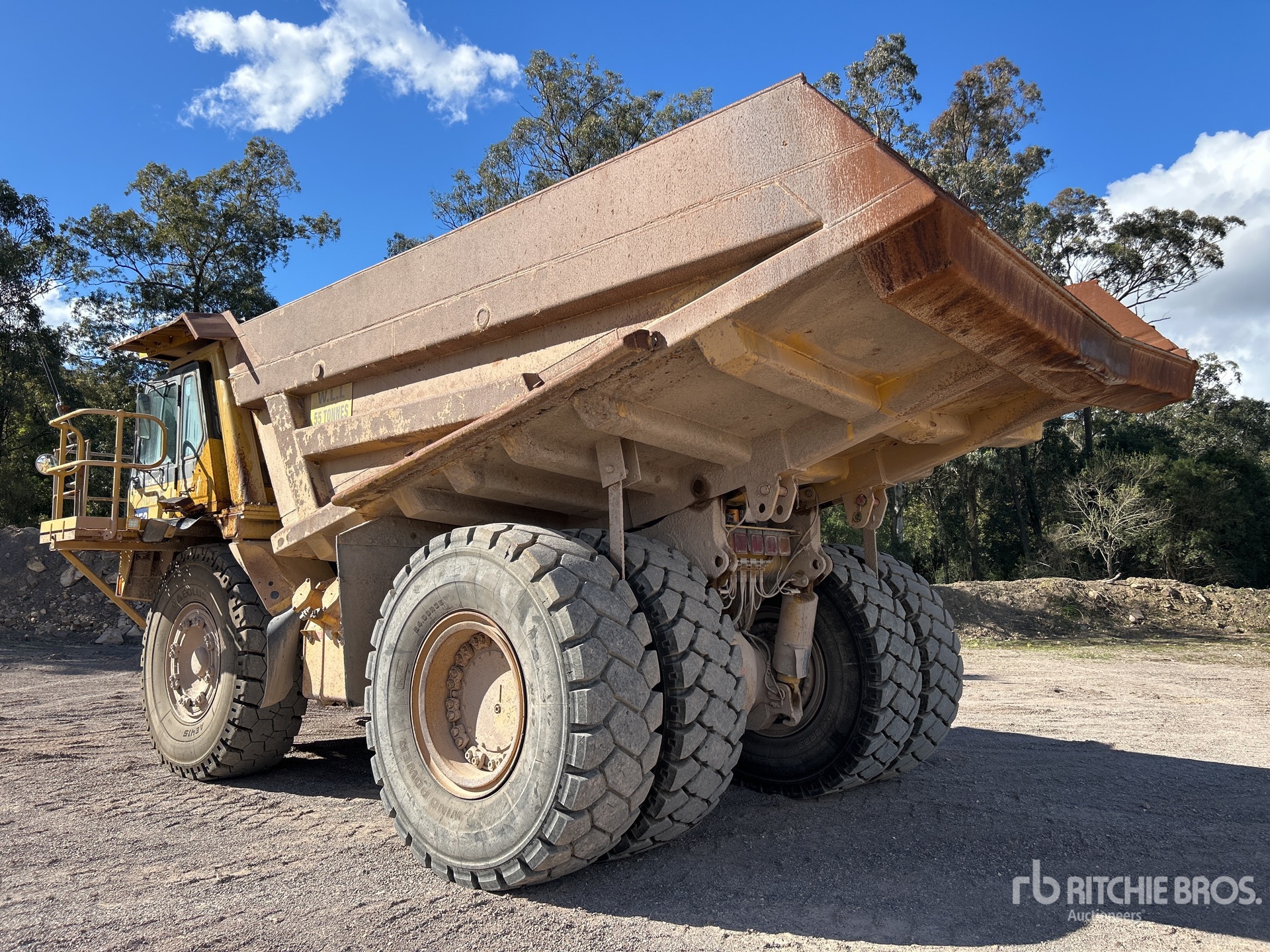 1999 Komatsu HD4655