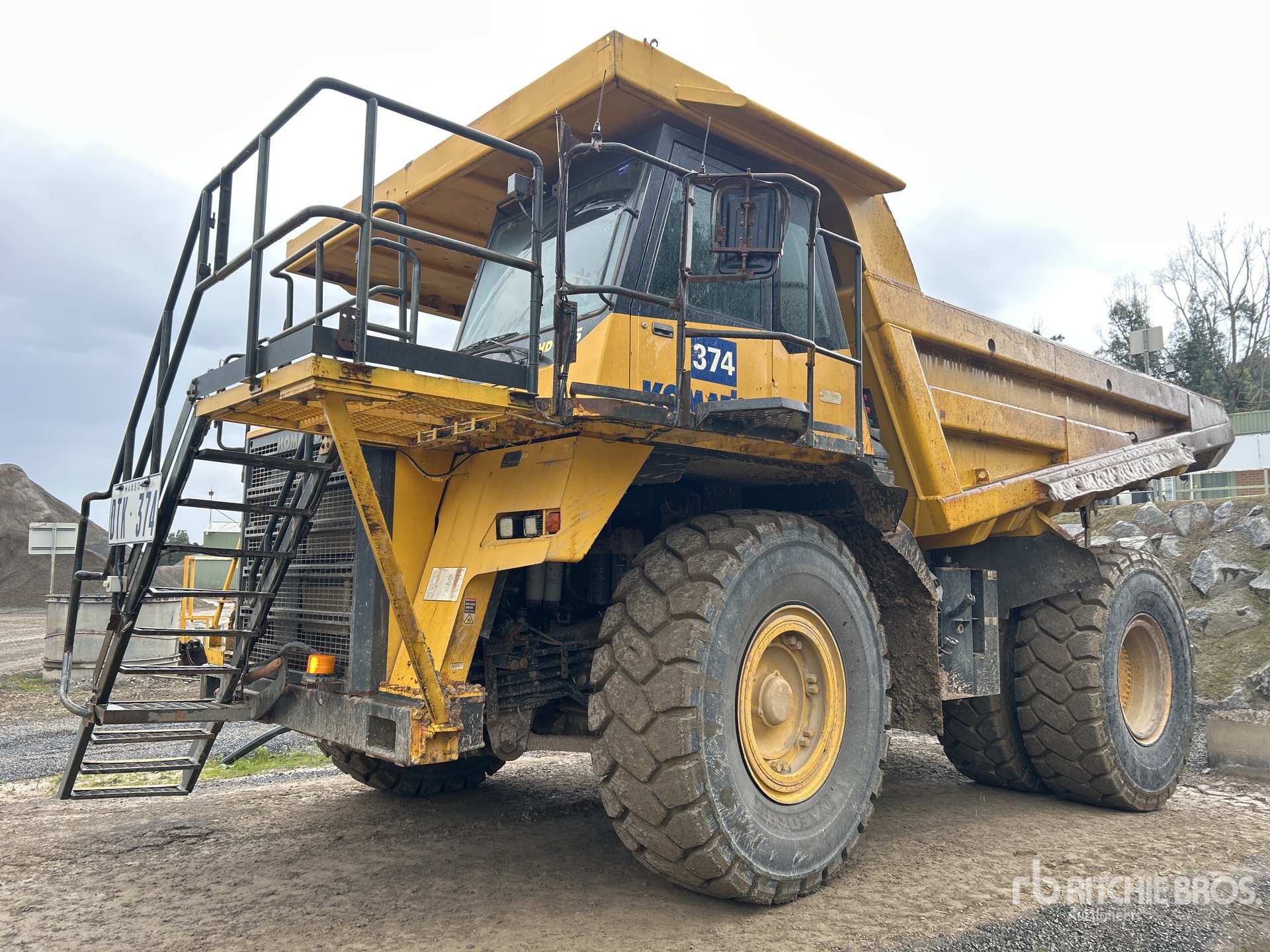 2006 Komatsu HD465-7E0