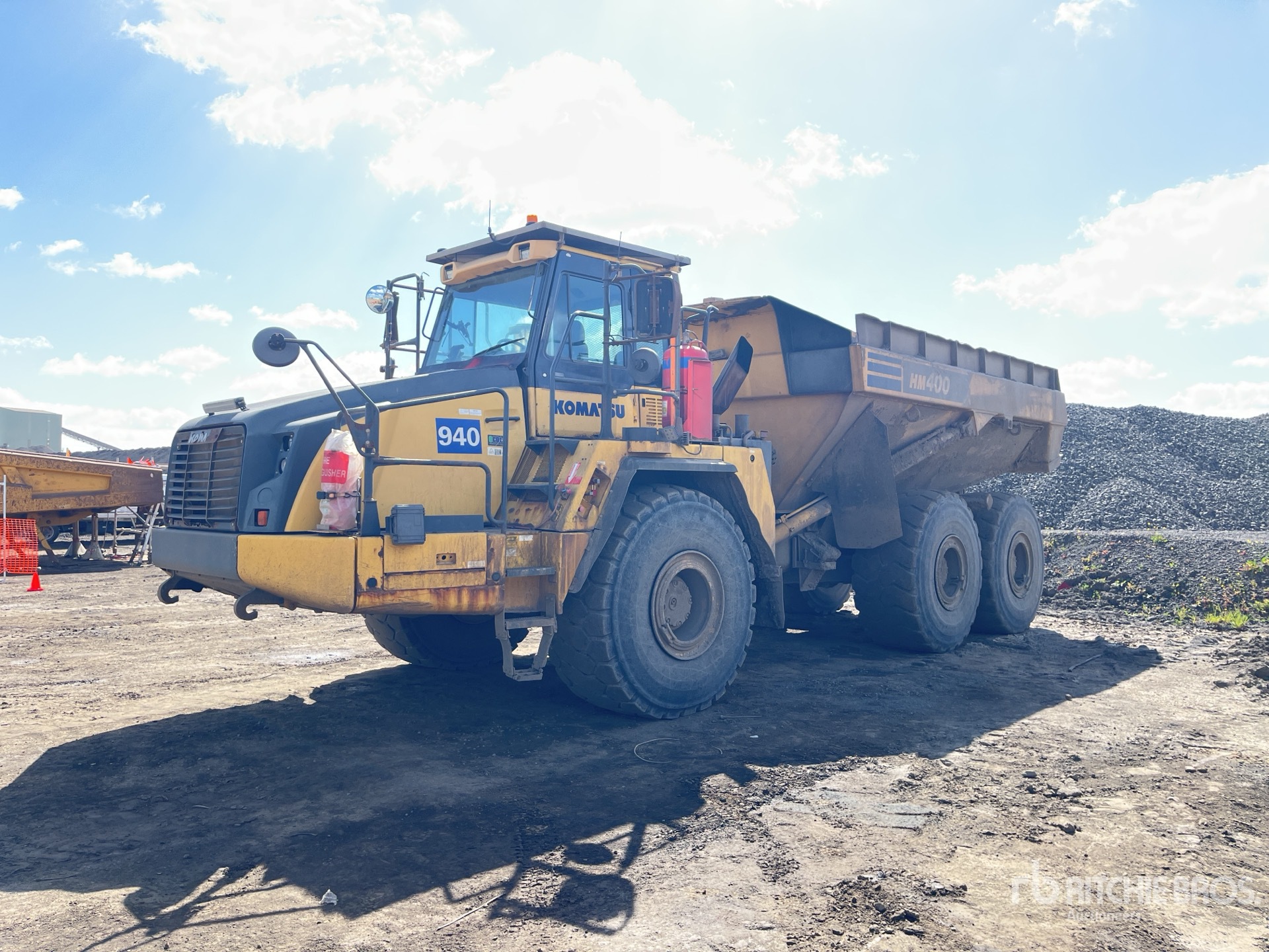 2014 Komatsu HM400-3
