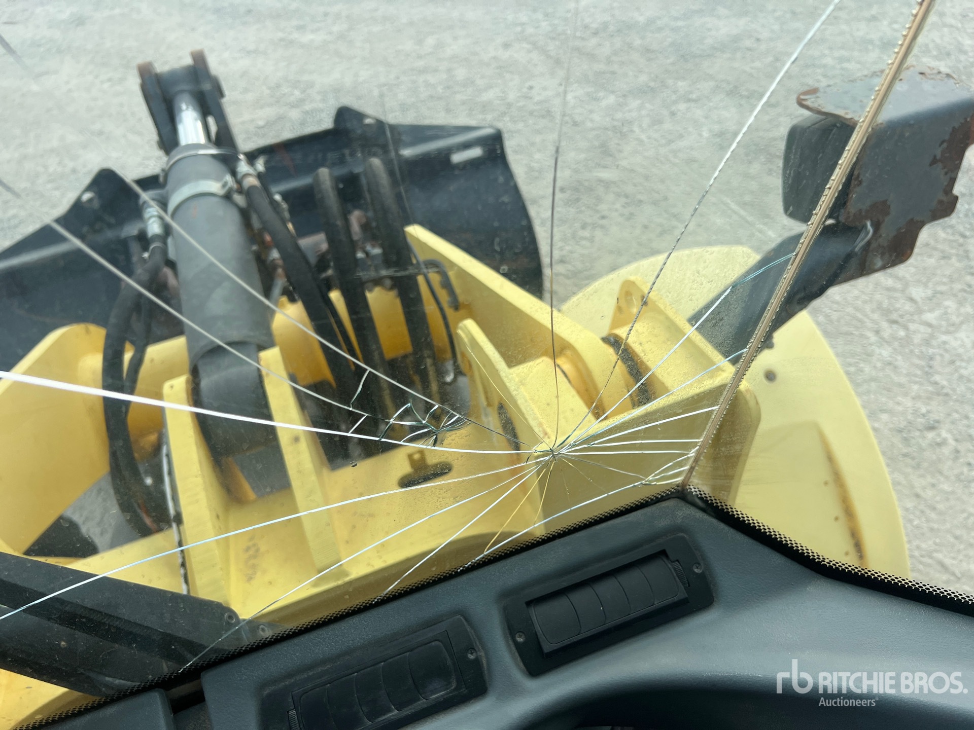 2008 New Holland W110B