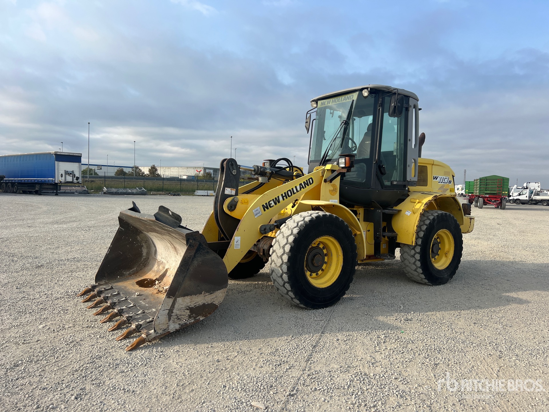 2008 New Holland W110B