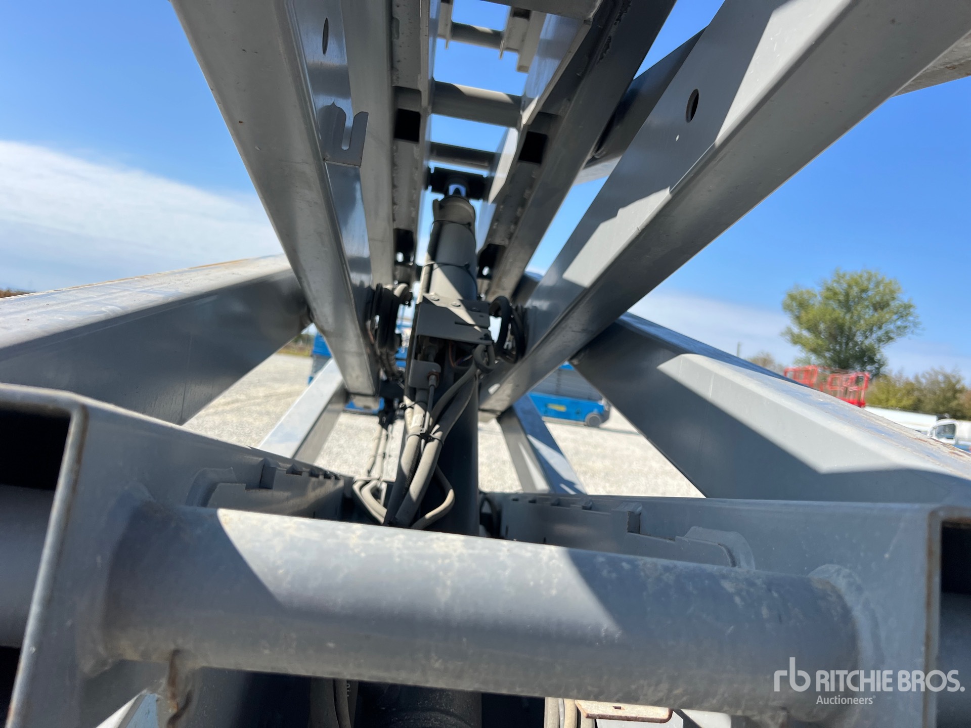 2019 Genie GS-4047