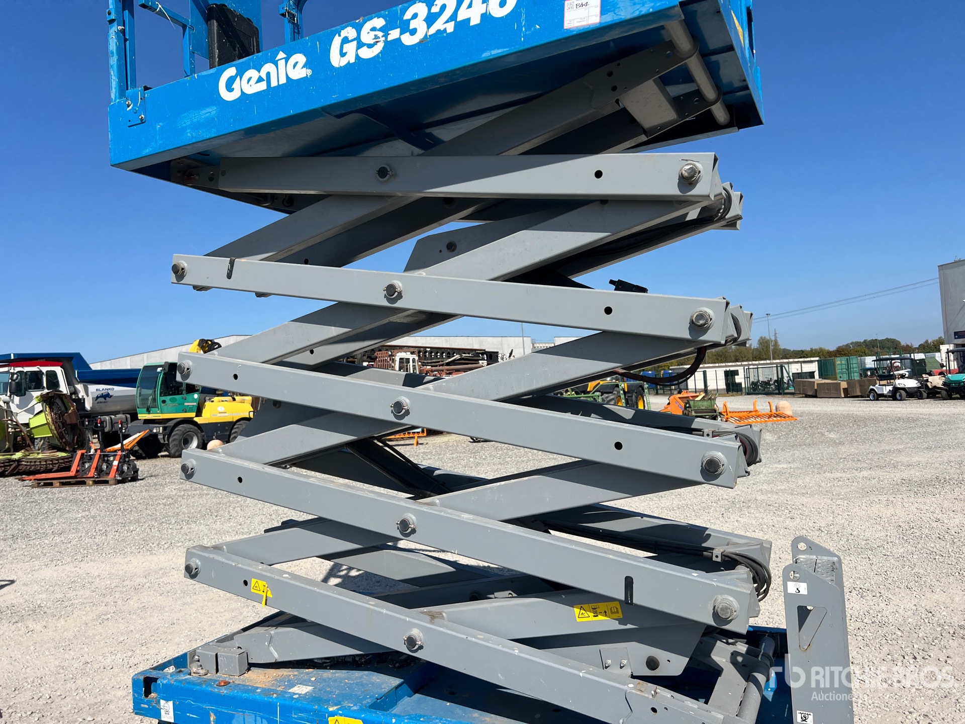 2019 Genie GS-3246