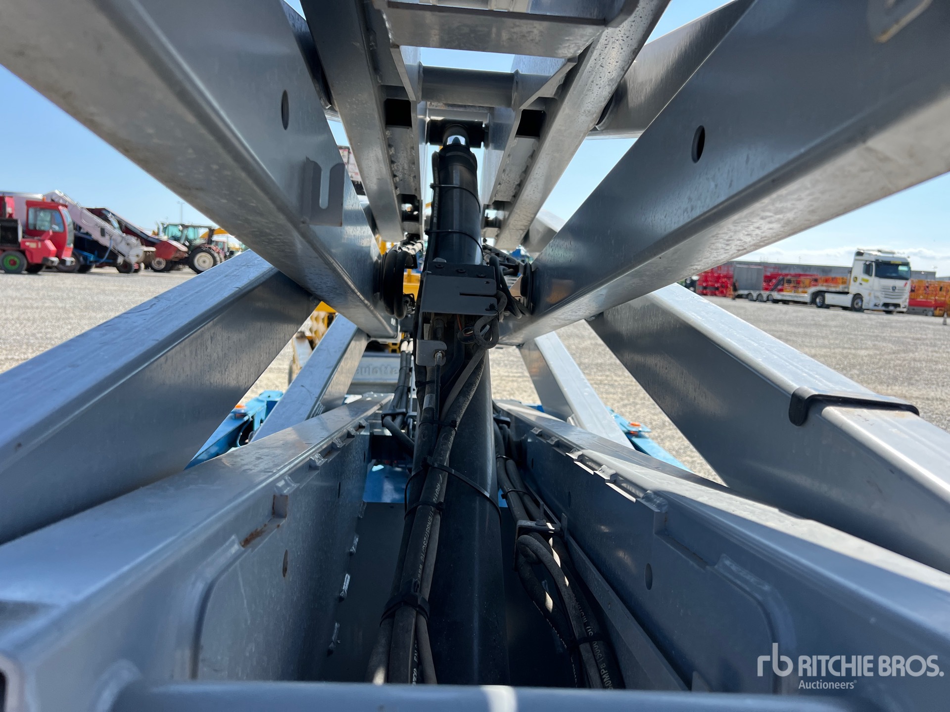 2019 Genie GS-4047