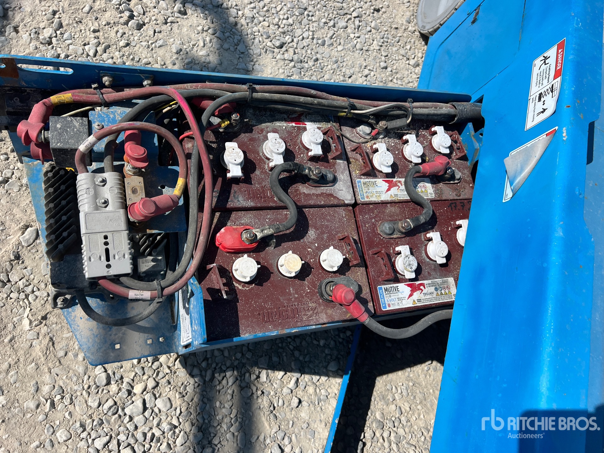 2019 Genie GS-3246