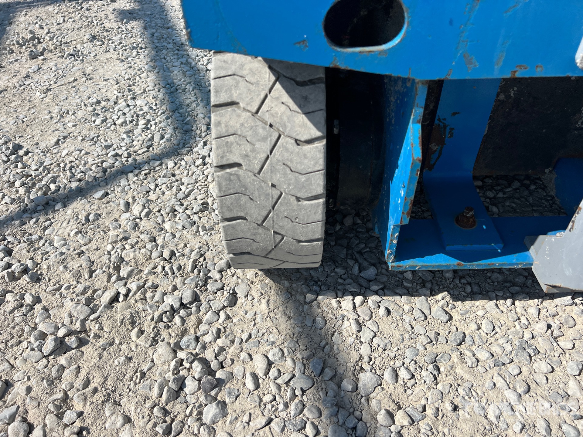 2019 Genie GS-3246