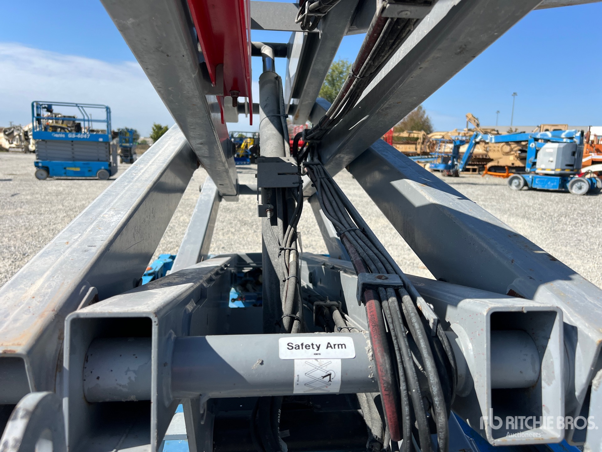 2019 Genie GS-3246