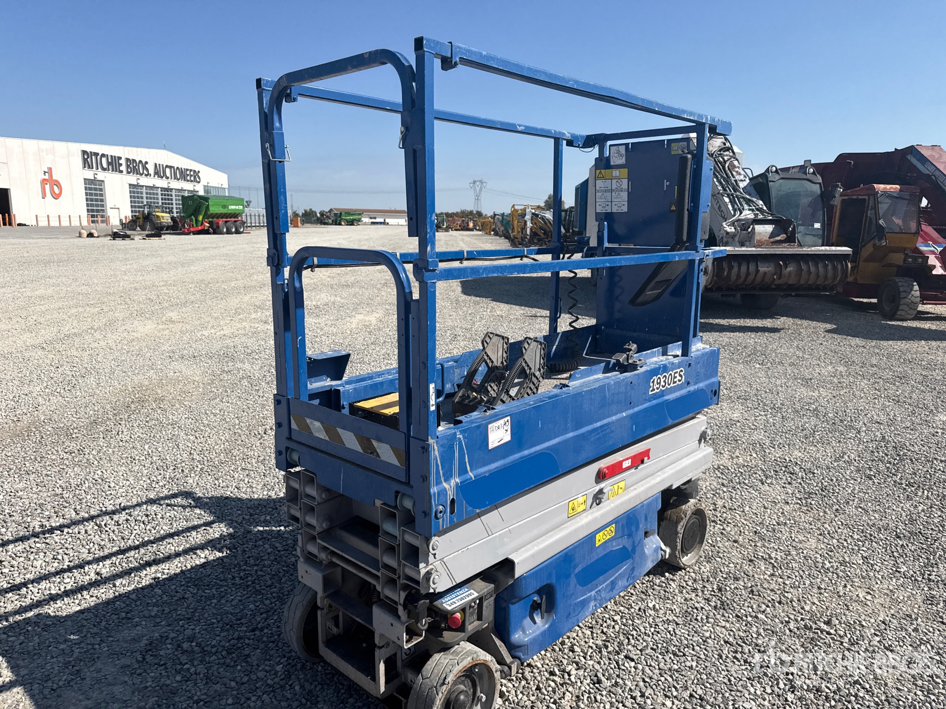 2016 JLG 1930 ES