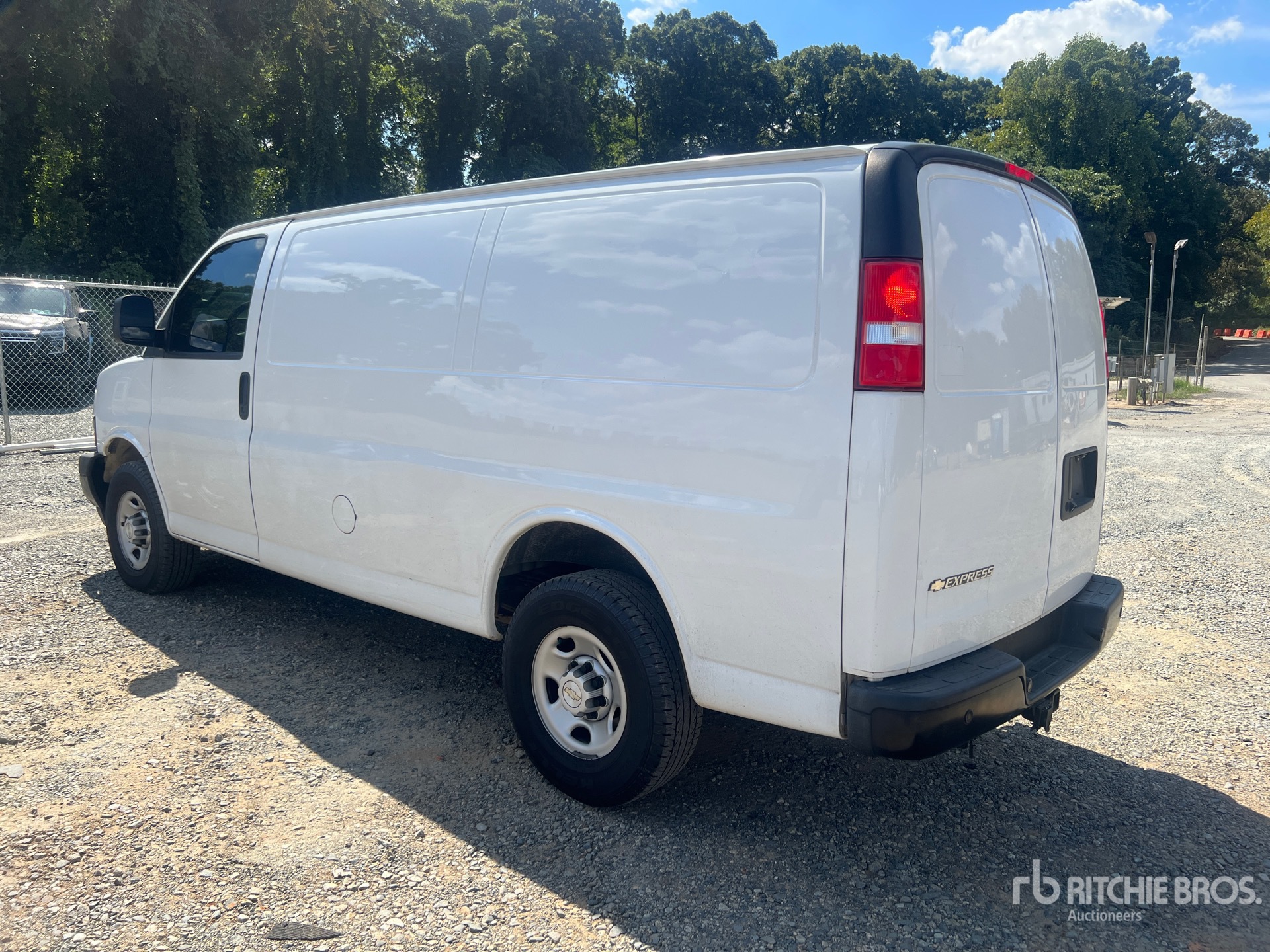 2020 Chevrolet EXPRESS 2500