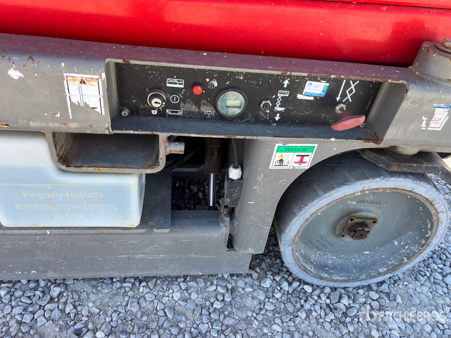 2016 Haulotte COMPACT 8