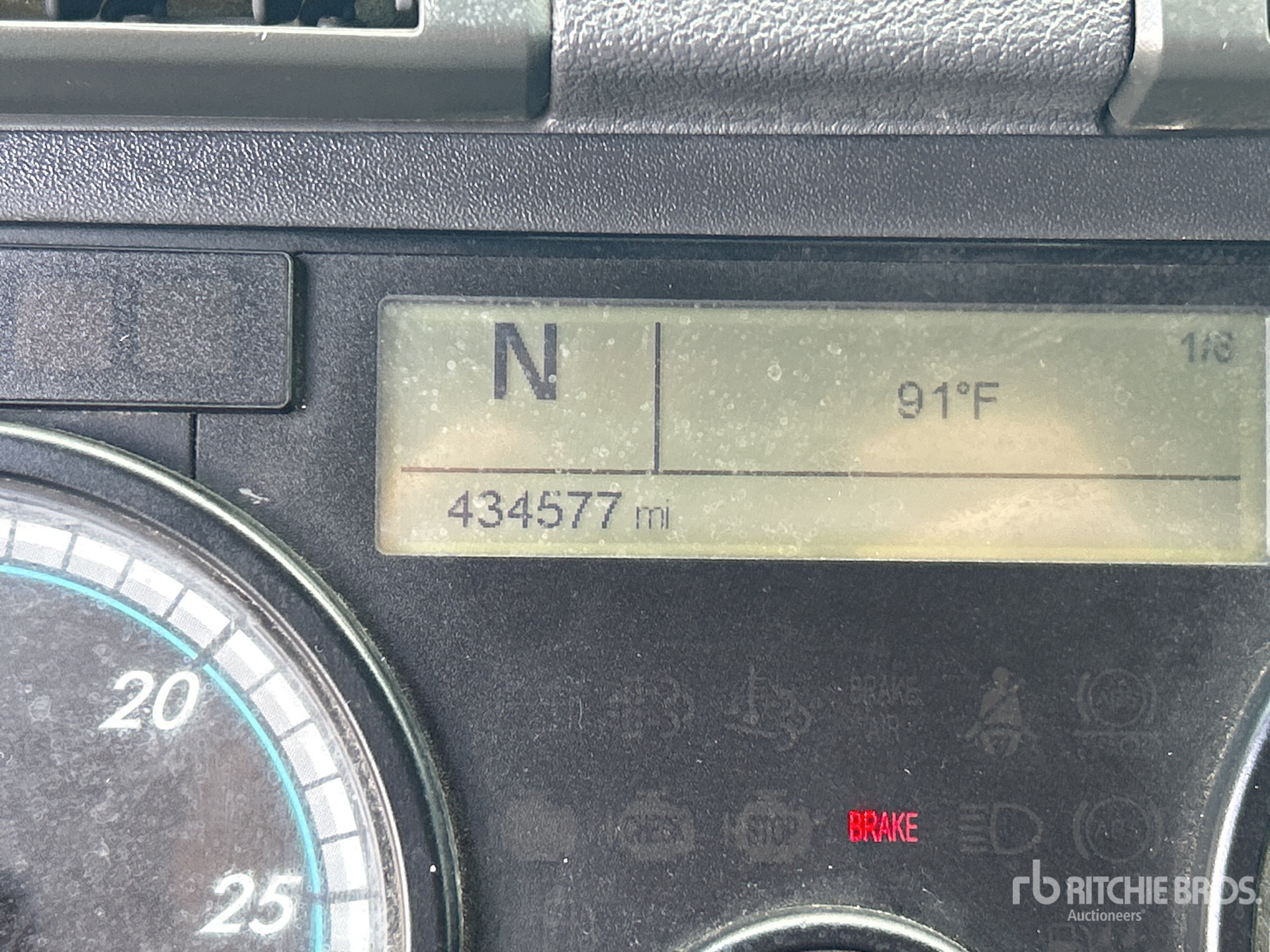 2016 Freightliner CASCADIA 113