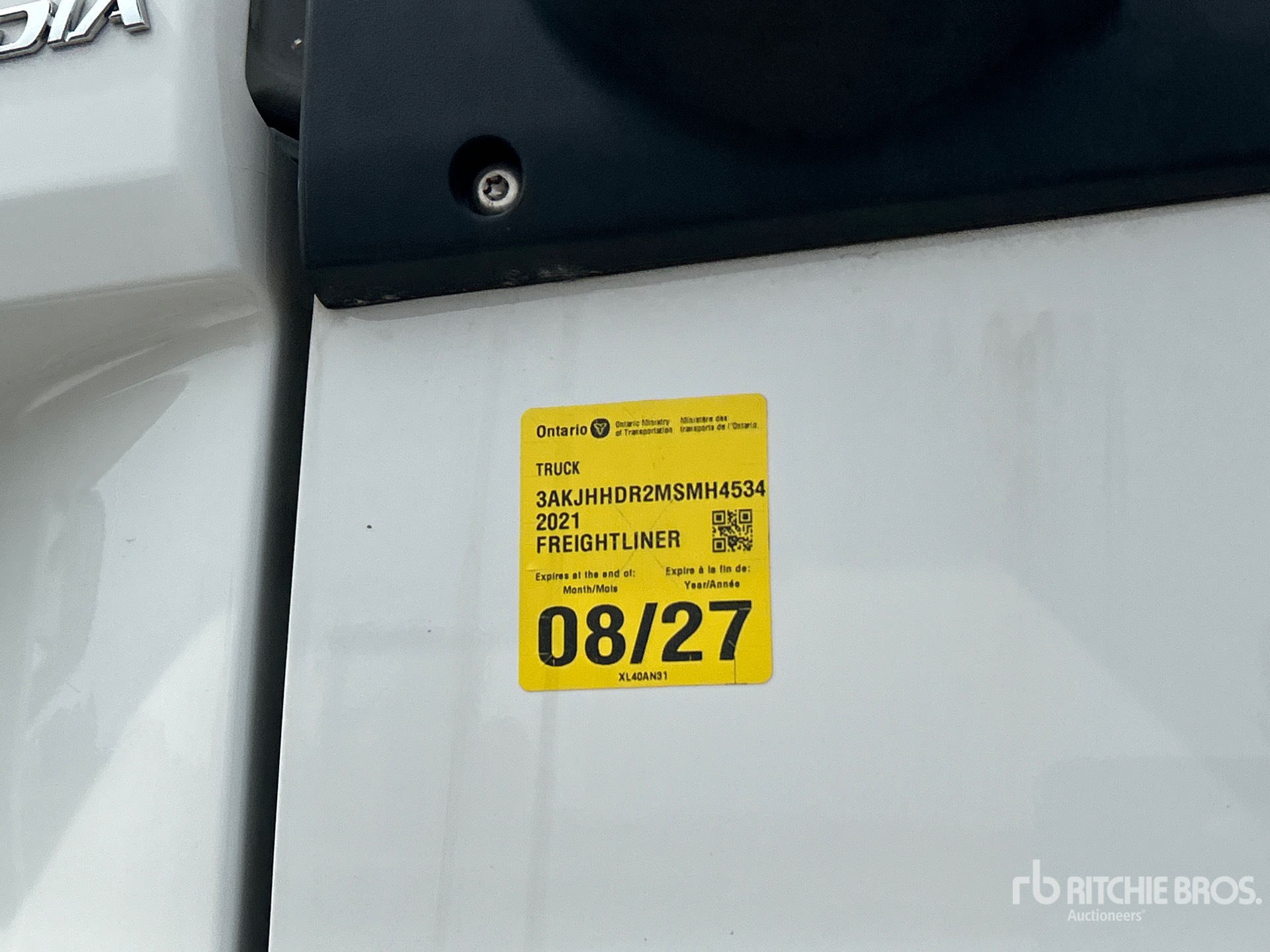 2021 Freightliner CASCADIA 126
