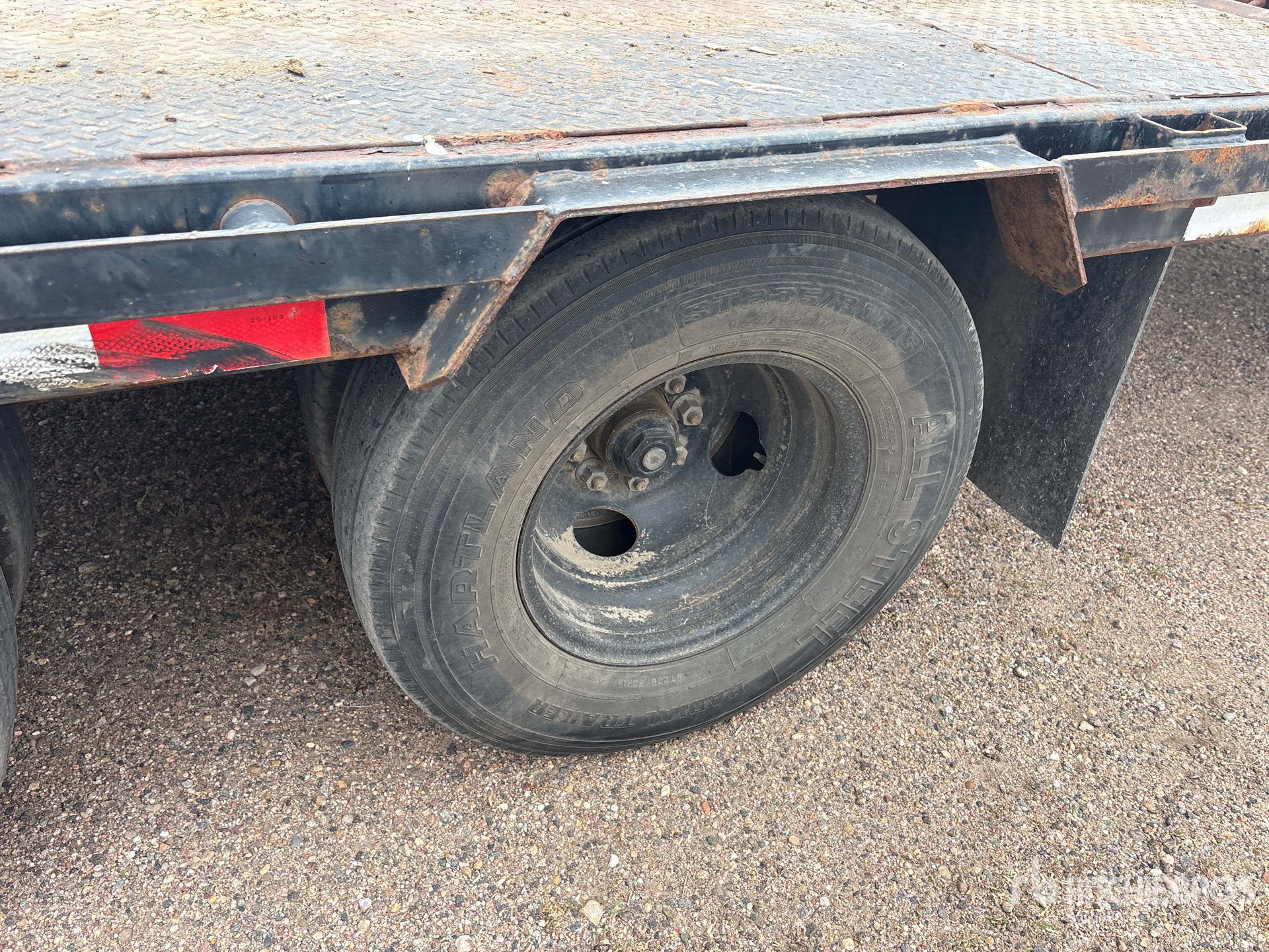 2022 Pj Trailers 28 ft