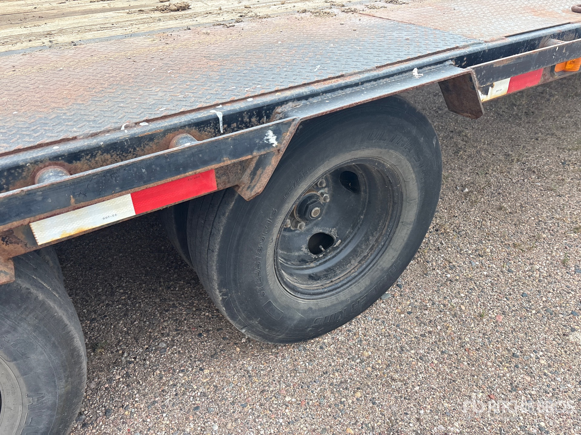 2022 Pj Trailers 28 ft
