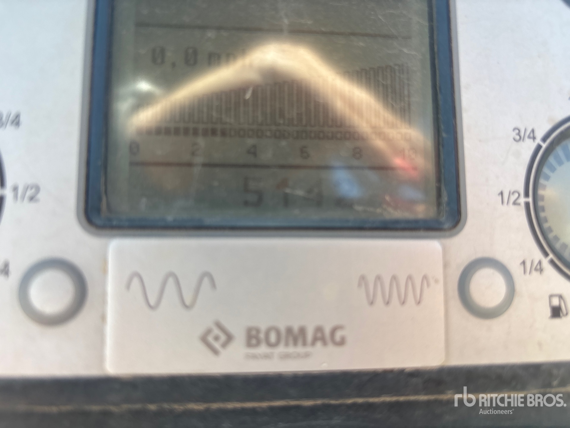 2017 Bomag BW211D-5