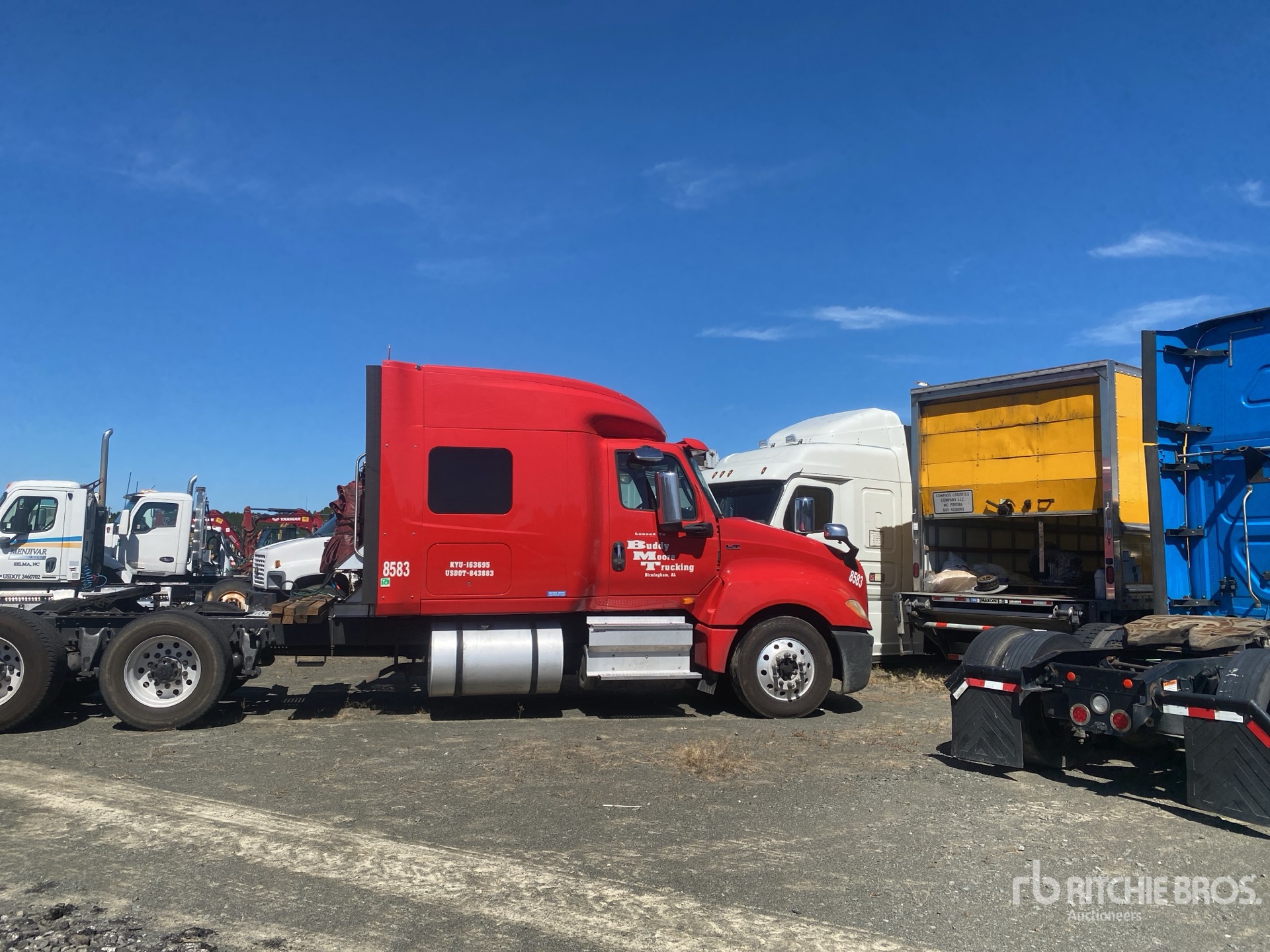 2018 International LT625