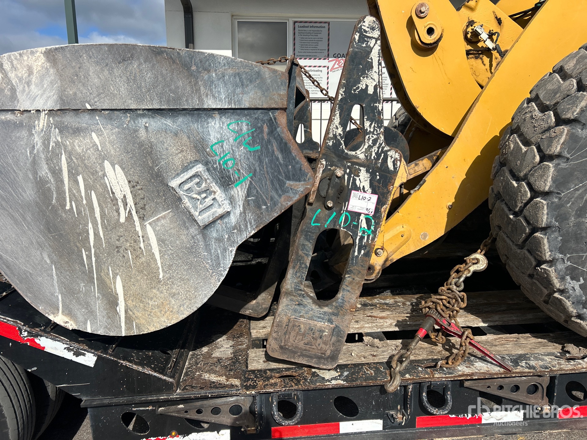 Caterpillar 72 in Q/C - Fits 938M