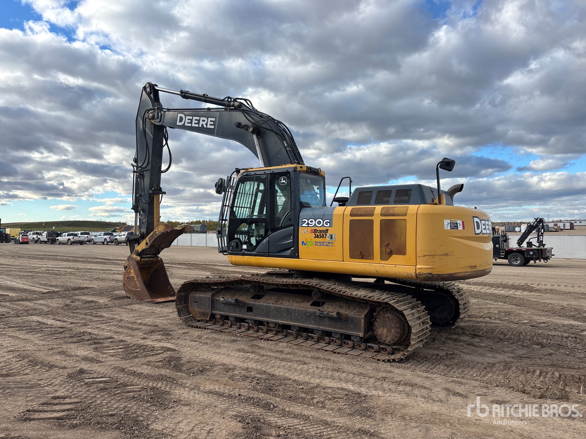 2015 John Deere 290G LC