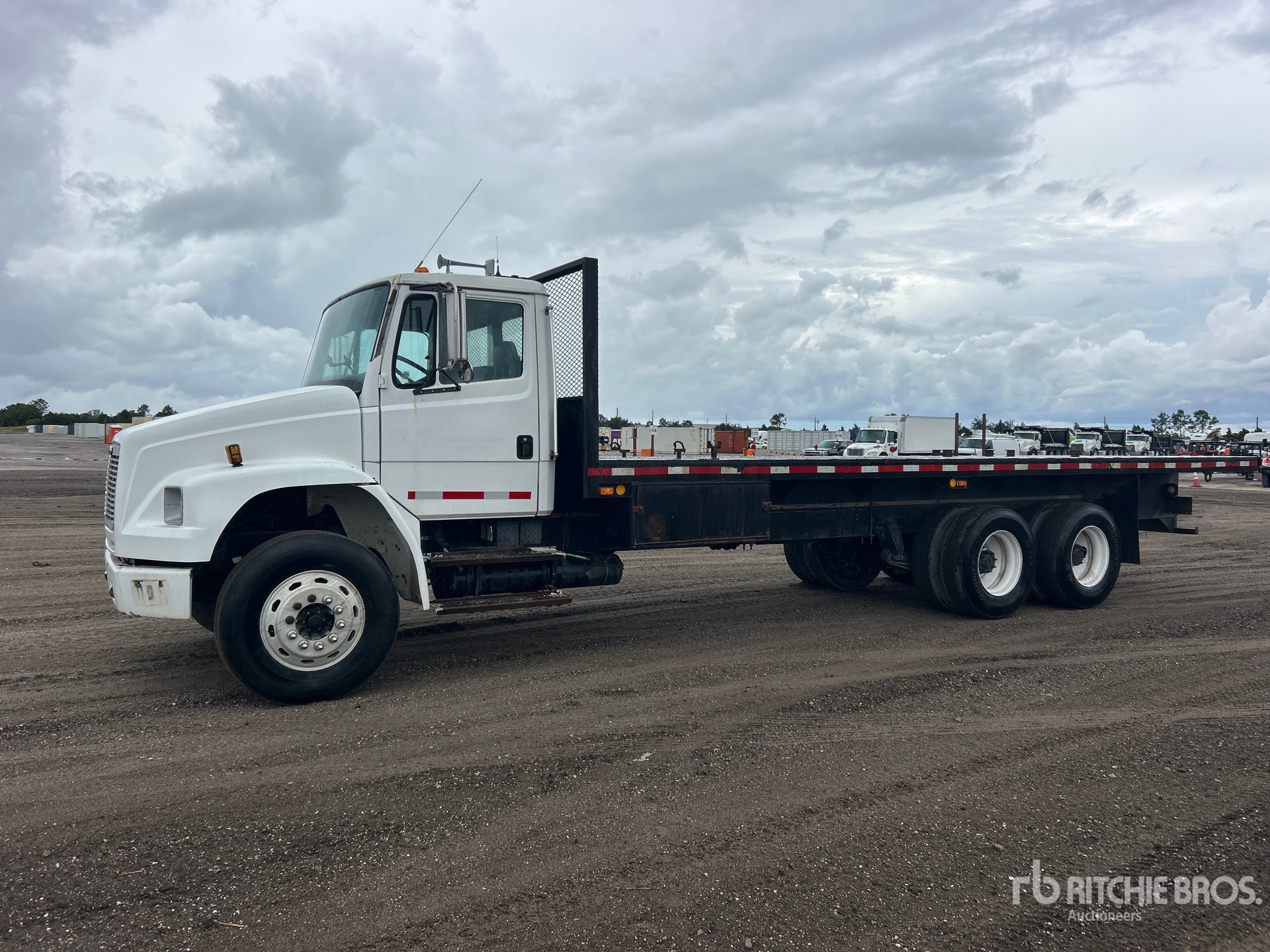 2004 Freightliner FL80