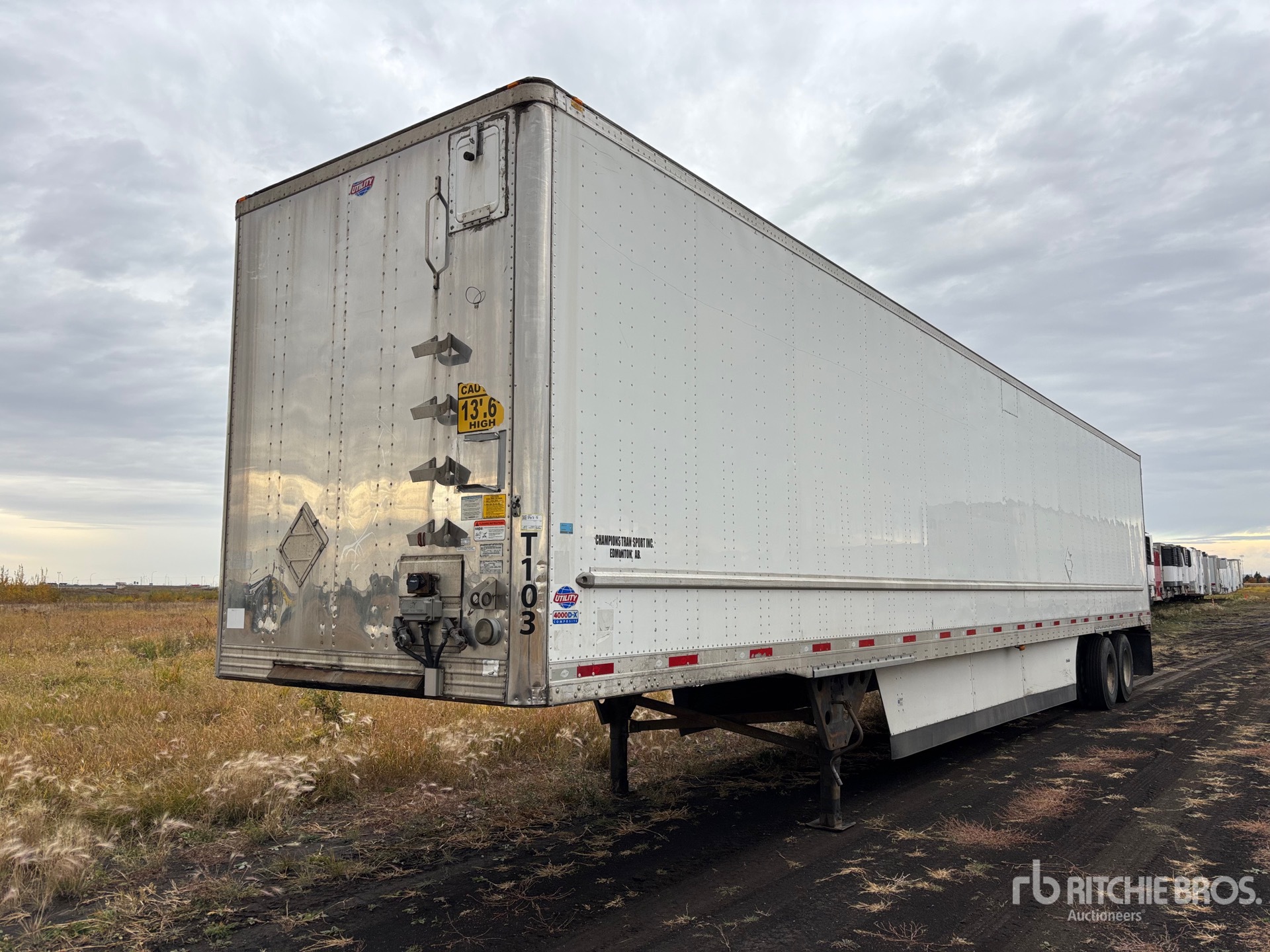 Photo of 2017 Utility 53 ft x 102 in T/A