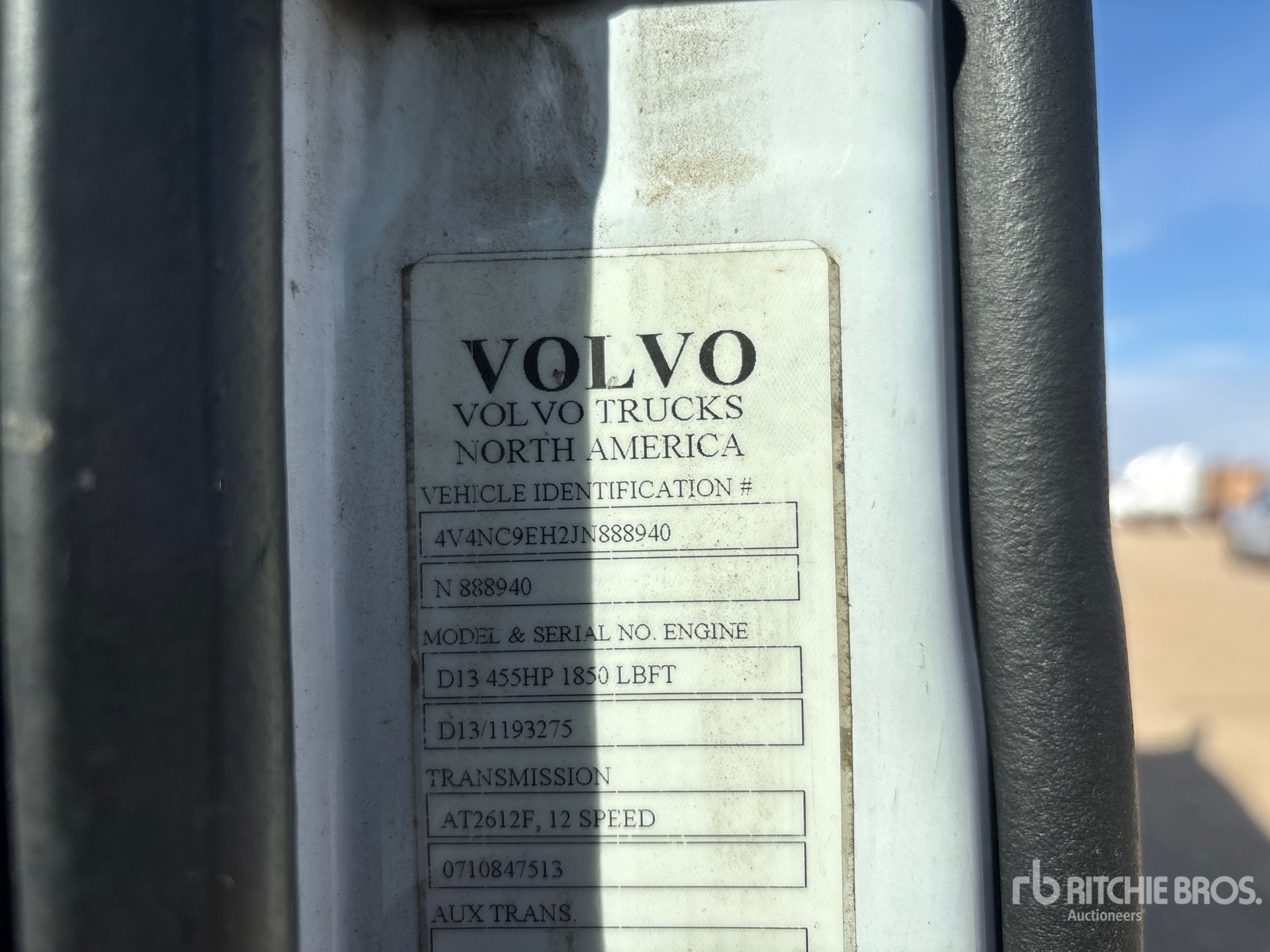 2018 Volvo VNL