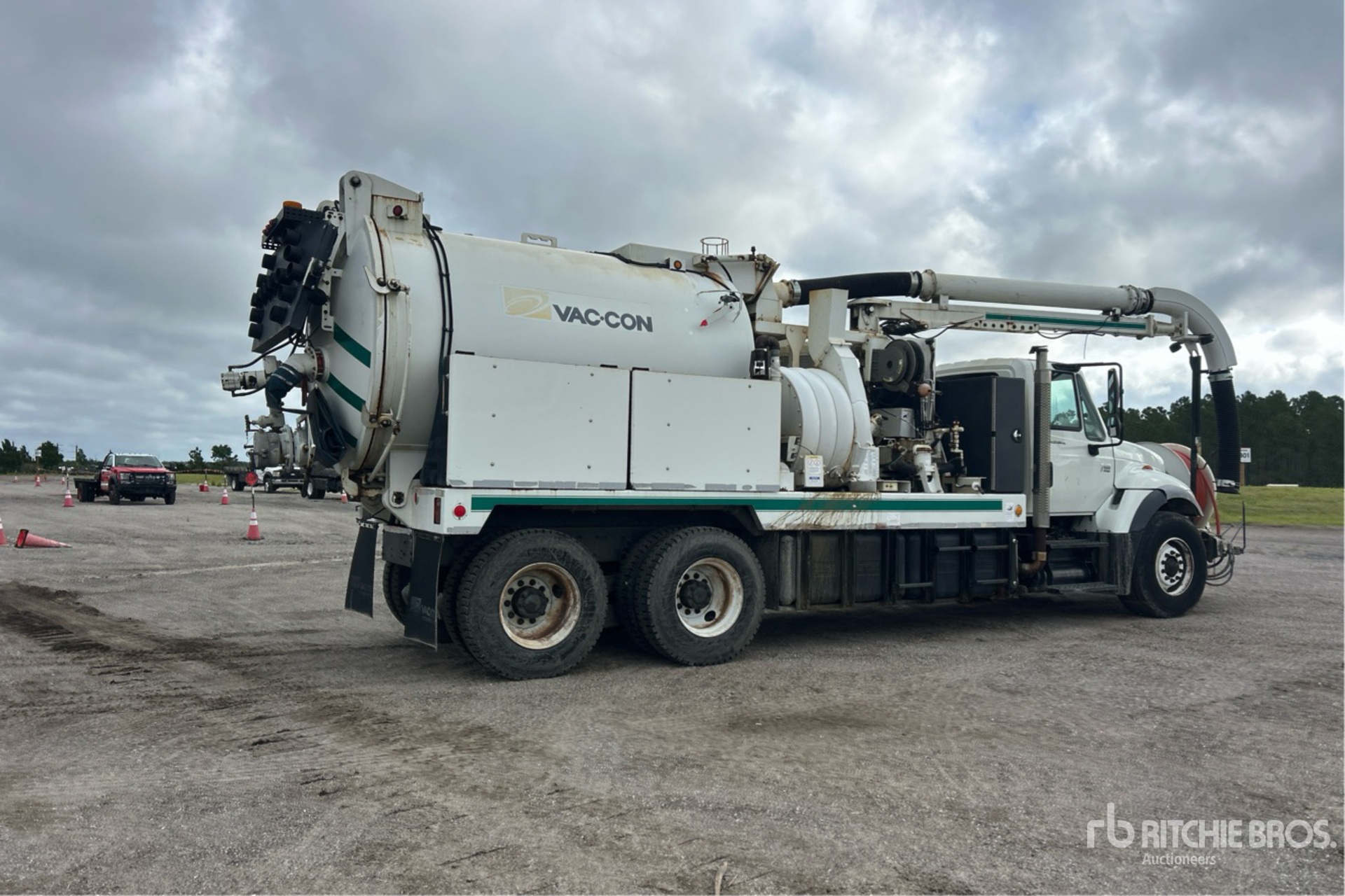2007 International 7400
