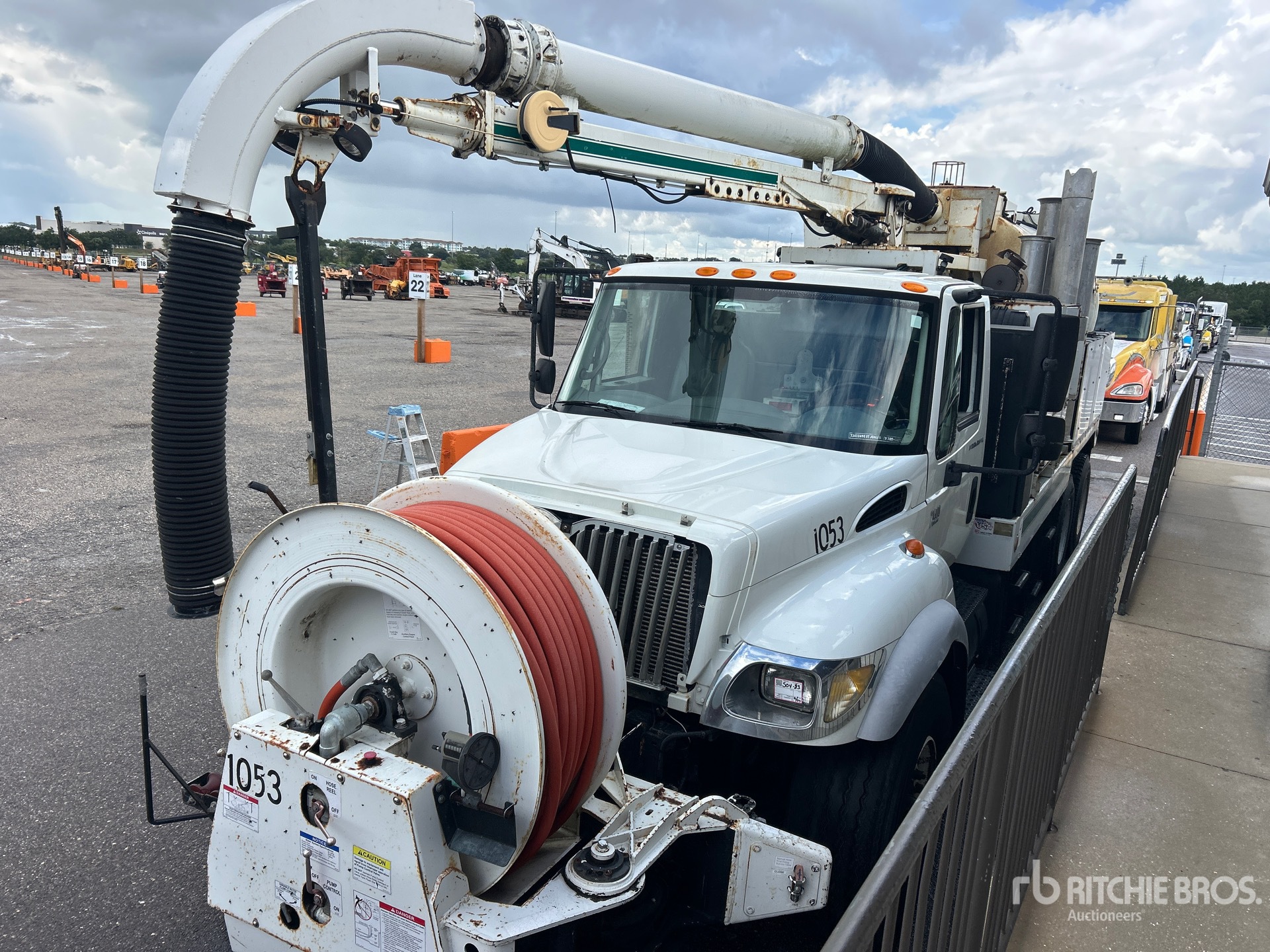 2007 International 7400