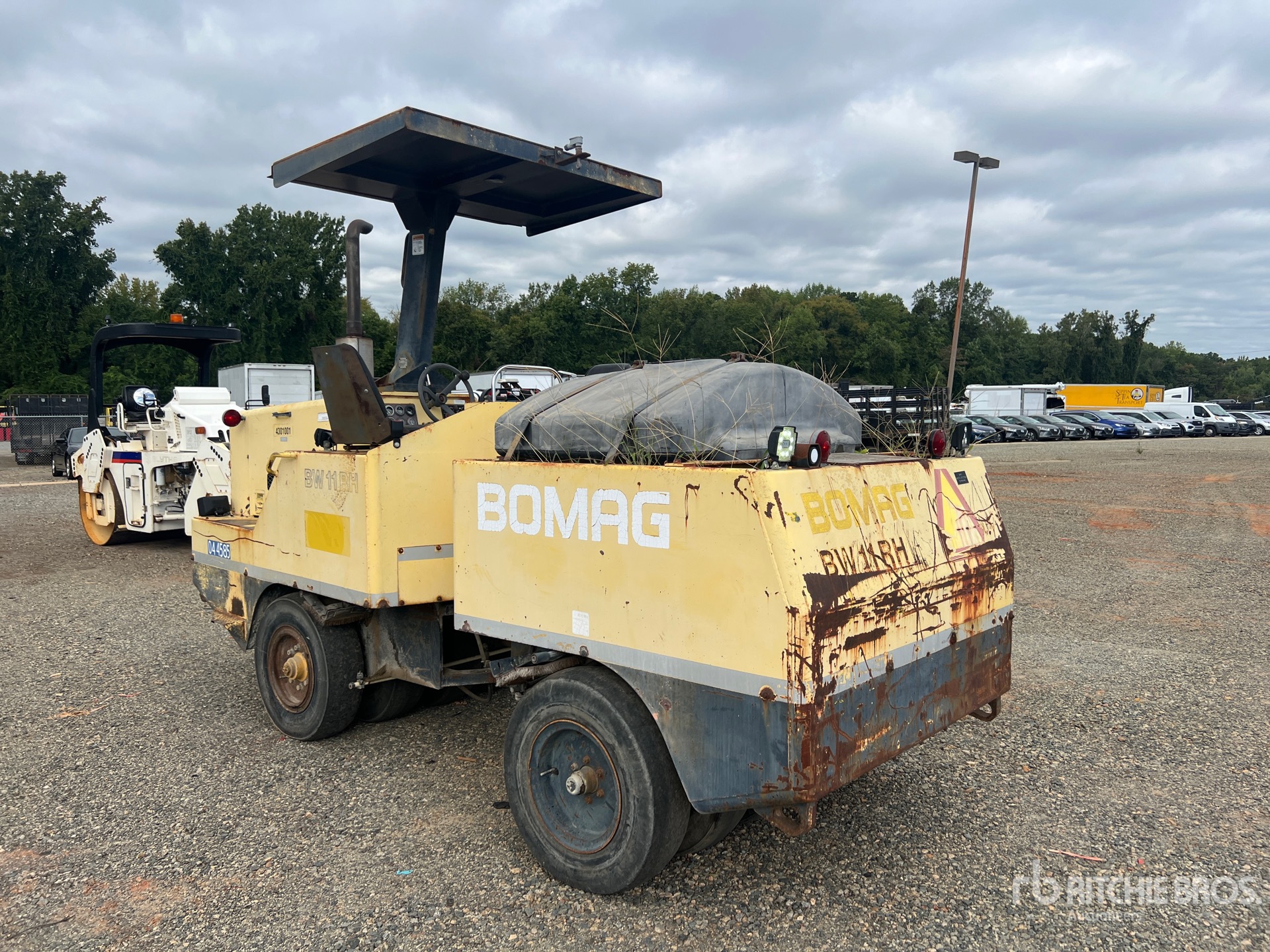 2004 Bomag BW11R-H