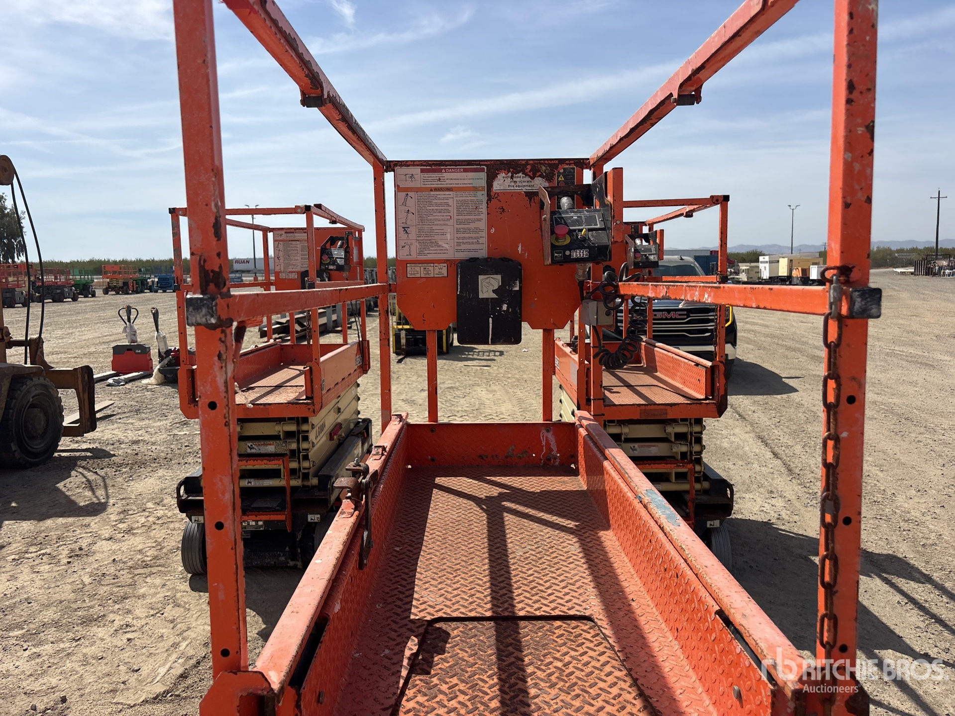 2018 JLG 1932R